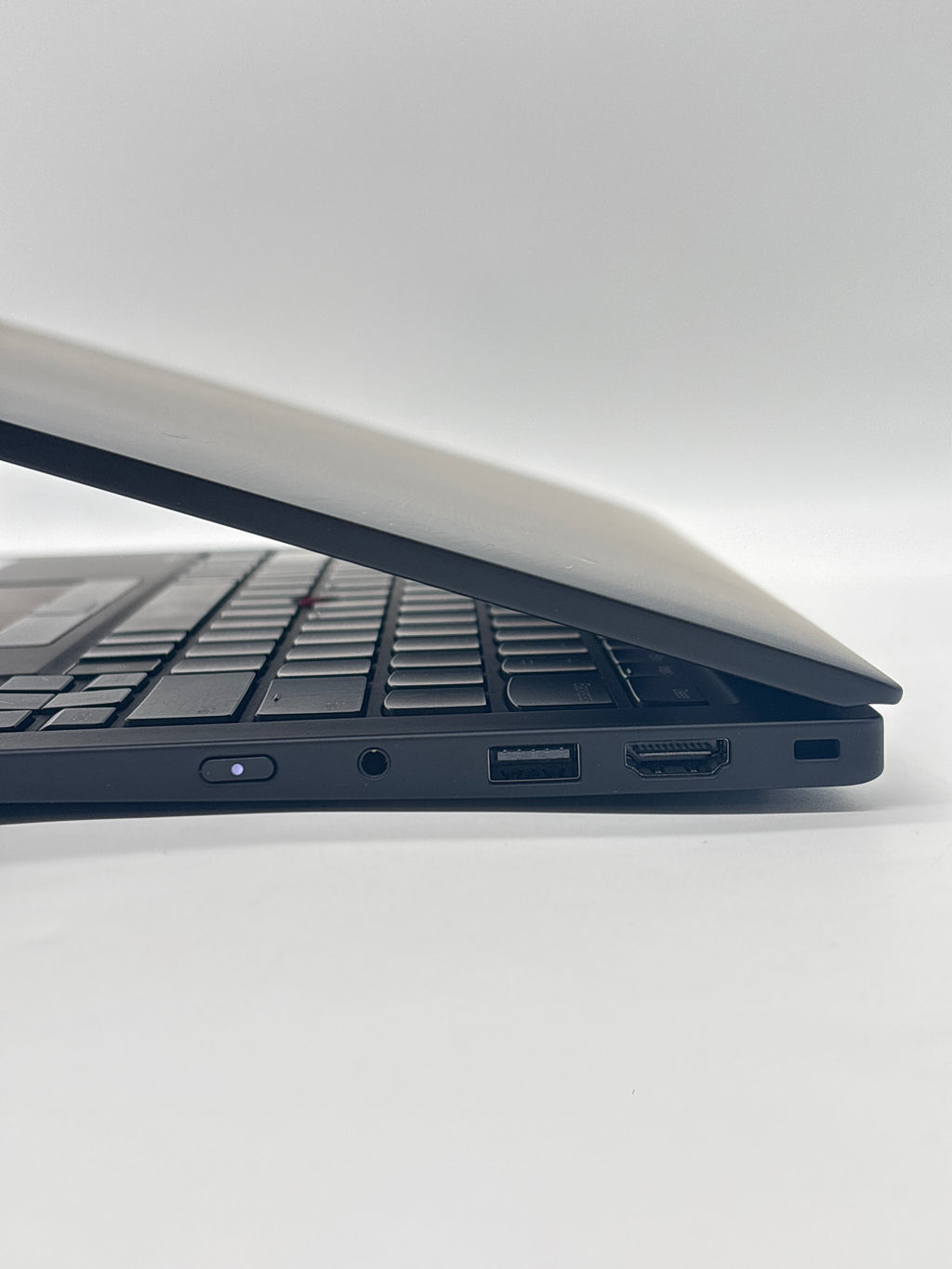 Lenovo ThinkPad X1 Carbon Gen 12 Ultra 7 165U 32GB 1TB Touch - (Warranty)