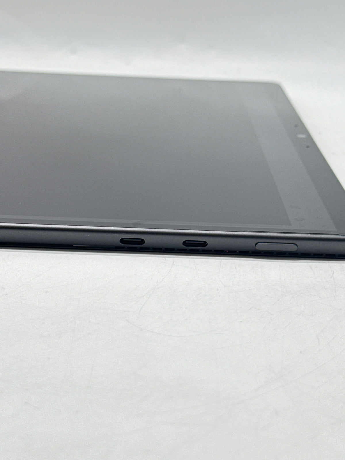 Microsoft Surface Pro 8 1983 Core i5 1135G7 8GB RAM 256GB SSD 13in Black - Used