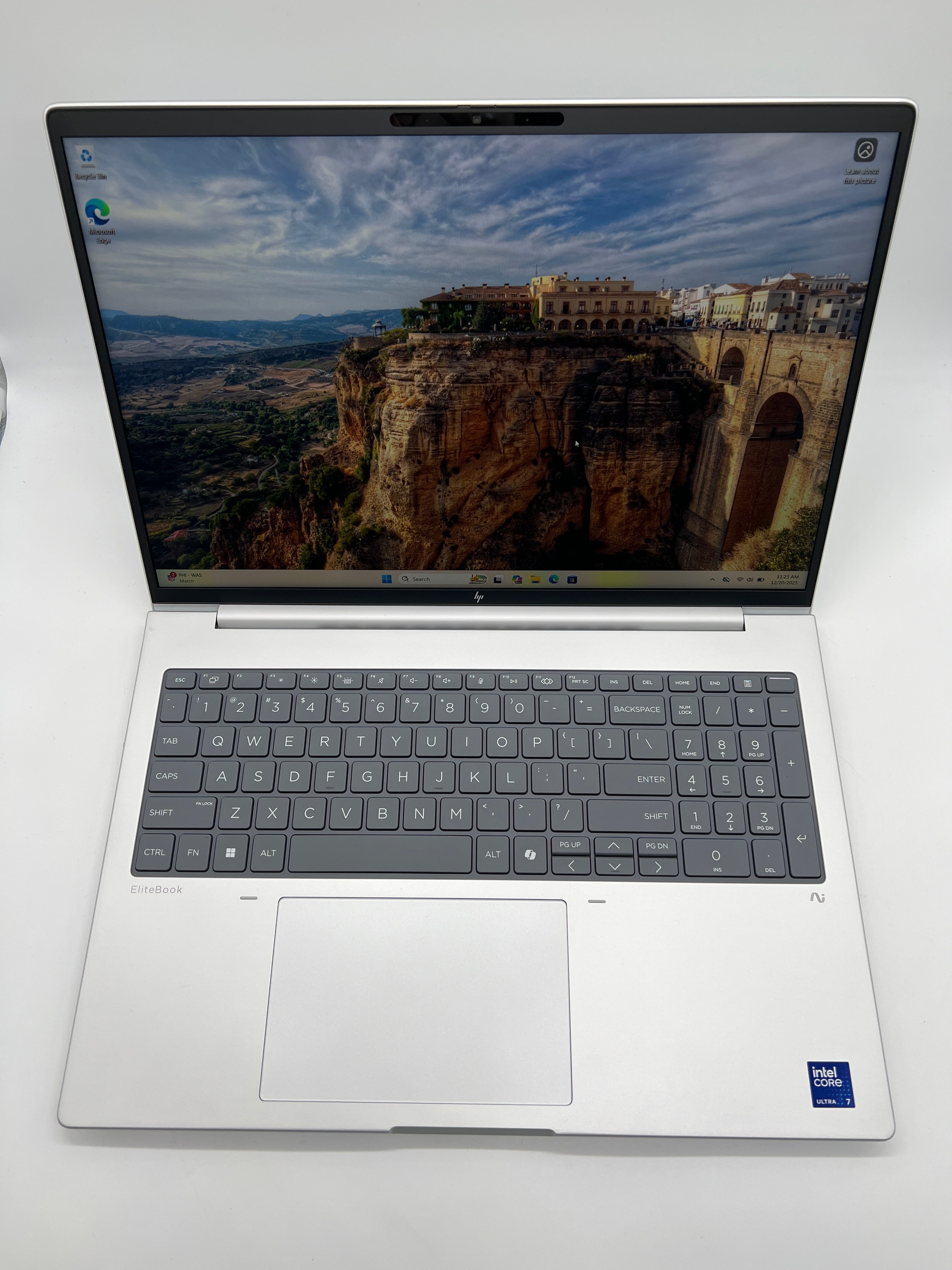 HP EliteBook 8 G1i 16 AI Ultra 7 32GB 1TB SSD Silver