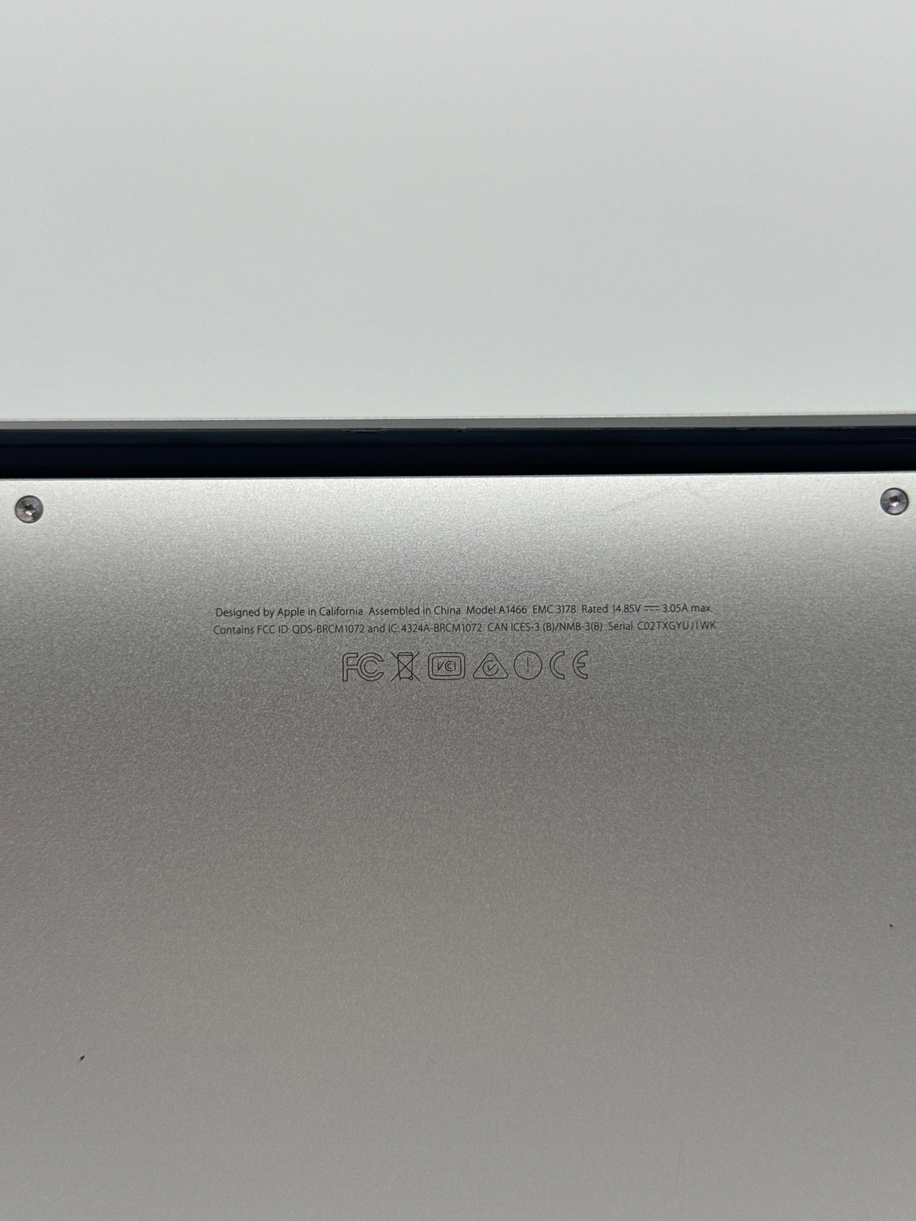 Apple MacBook Air 13" A1466 2017 i5 8GB RAM 128GB SSD