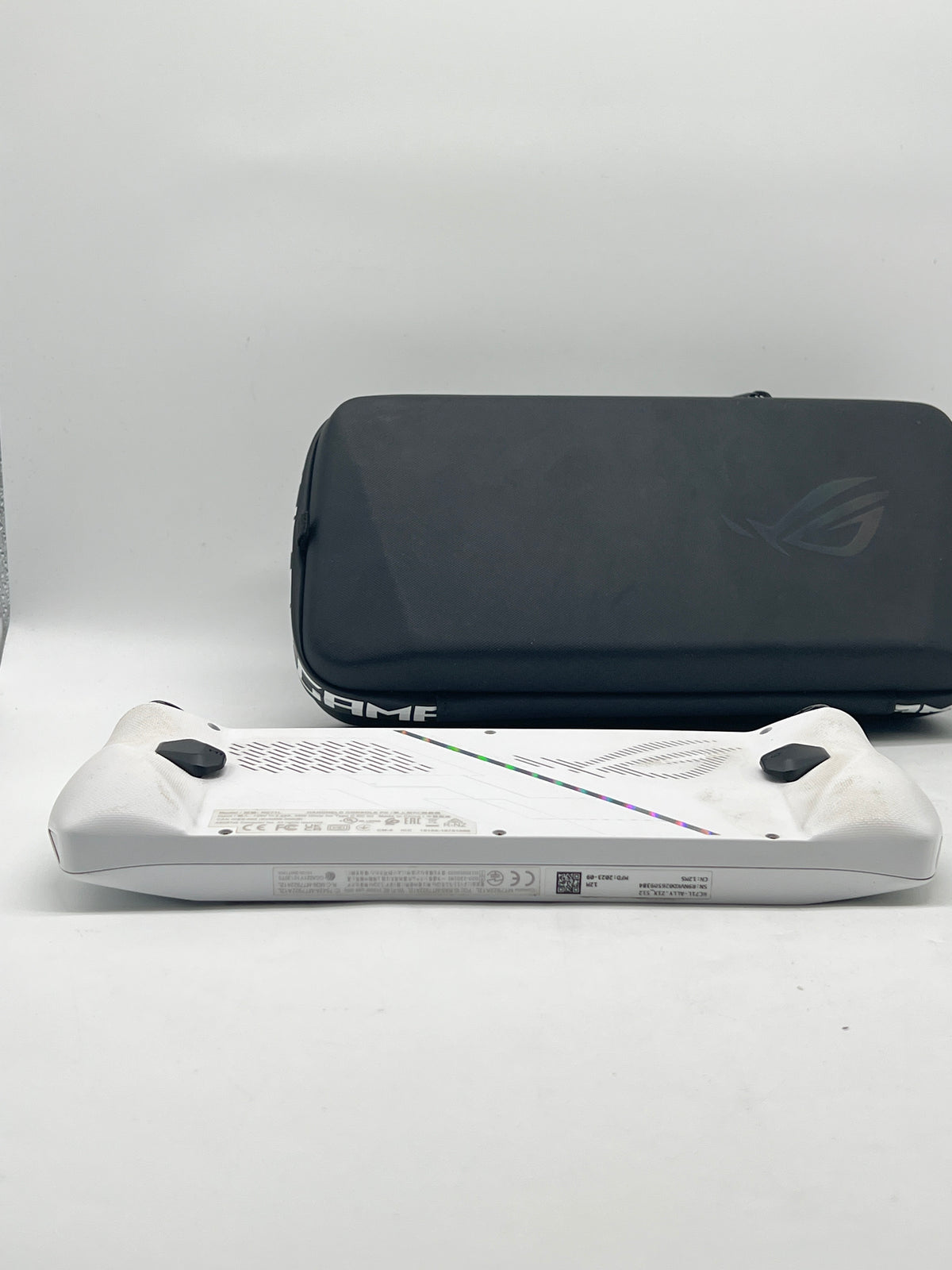 ASUS ROG Ally X 7" AMD Ryzen Z1 Extreme 16GB RAM 512GB White Handheld Console Used