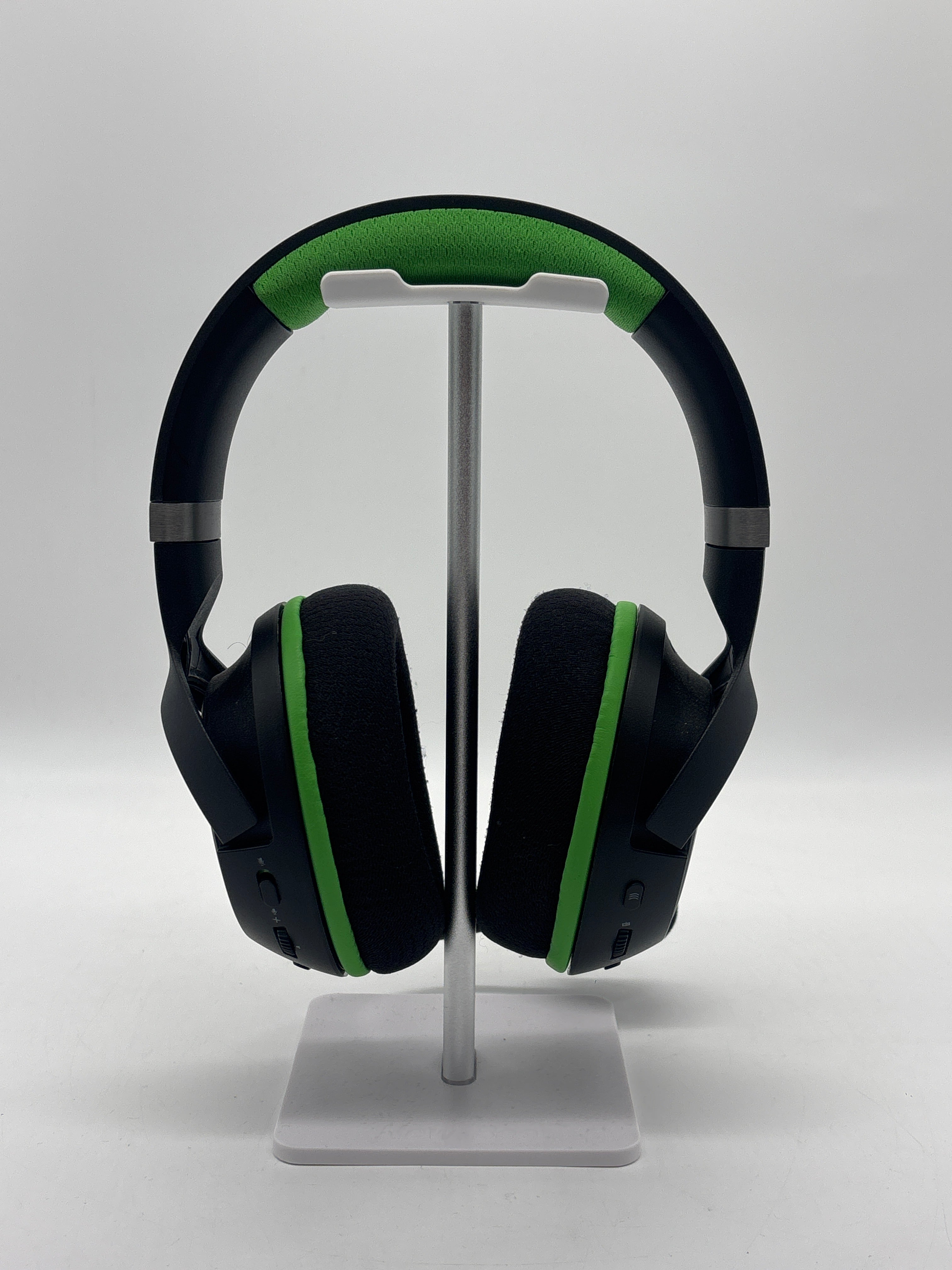 Razer Kaira Pro Black Wireless Gaming Headset - Used With Box