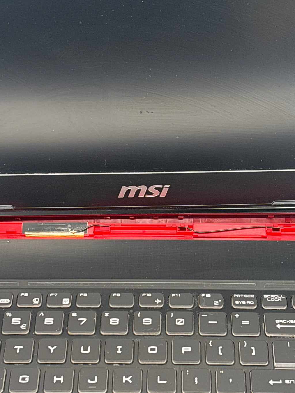 MSI GE63 Raider RGB 9SG i7 32GB RAM 512SSD RTX 2080 With Box - For Parts (Read DESC)