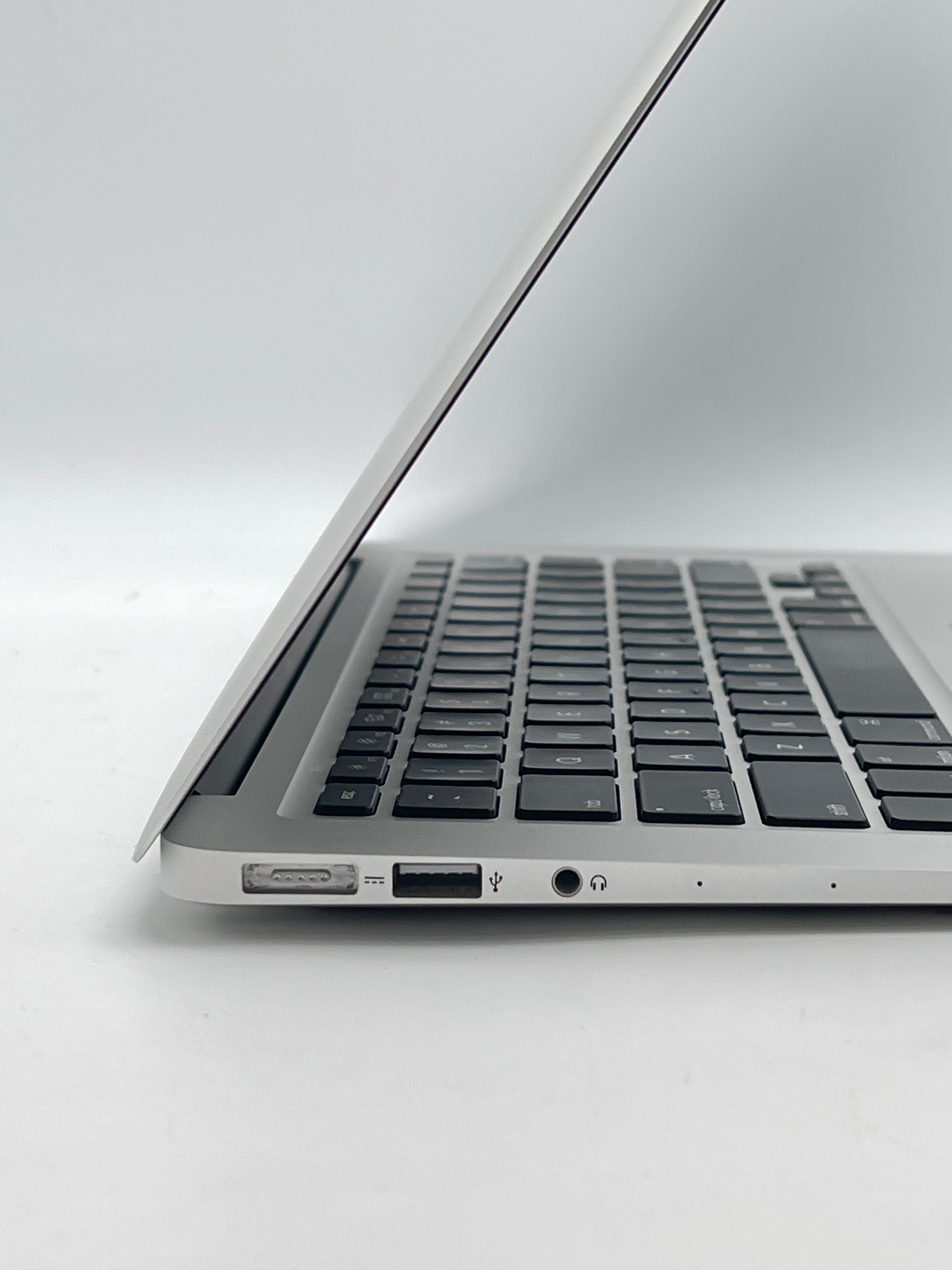 Apple MacBook Air 13" A1466 Core i5 8GB RAM 128GB SSD - For Parts (READ)