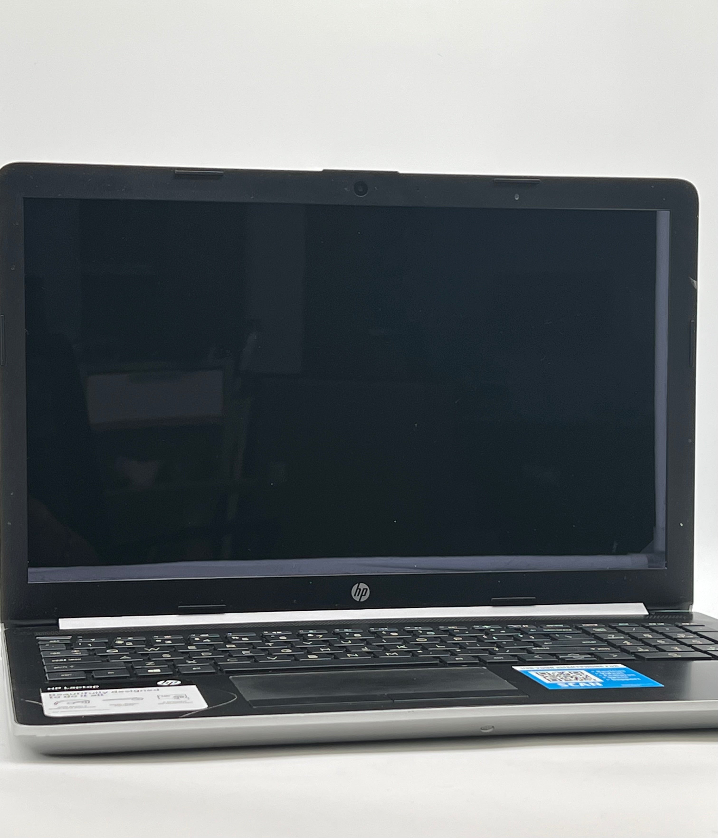 HP 15-DB0011DX AMD Ryzen 5 2500 U 8GB RAM 128GB SSD - Used