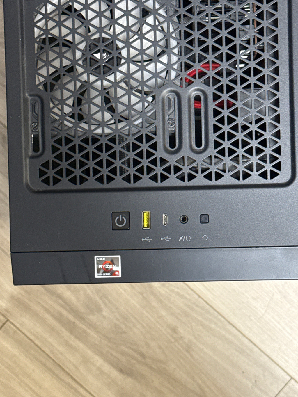 Custom PC Ryzen 9 5900X 32GB RAM 4TB HDD + 1TB SSD RX 6600XT - Used