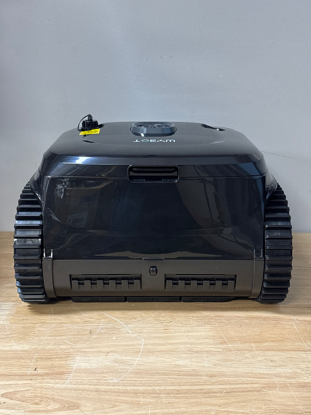 Wybot C2 Pool Vacuum Cleaner - New In Box Black