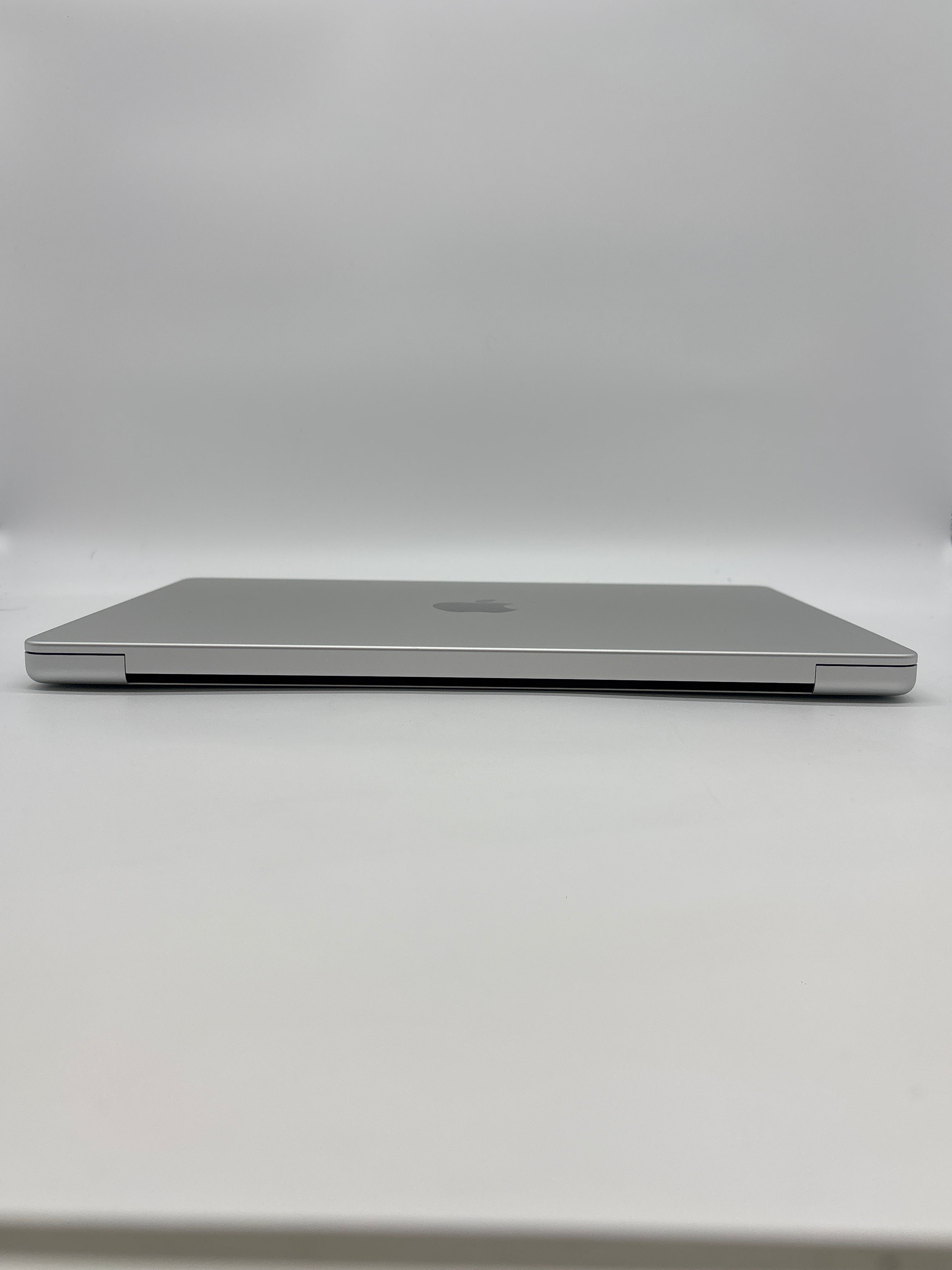 Apple MacBook Pro 14" M4 Max A3185 2024 64GB RAM 2TB SSD Silver with Box
