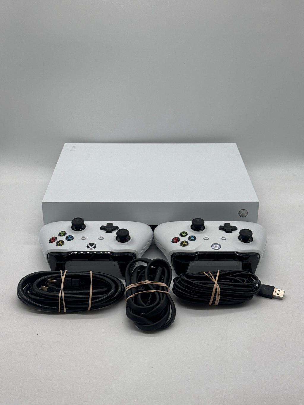 Microsoft Xbox One X (1787) 1 TB White - Used