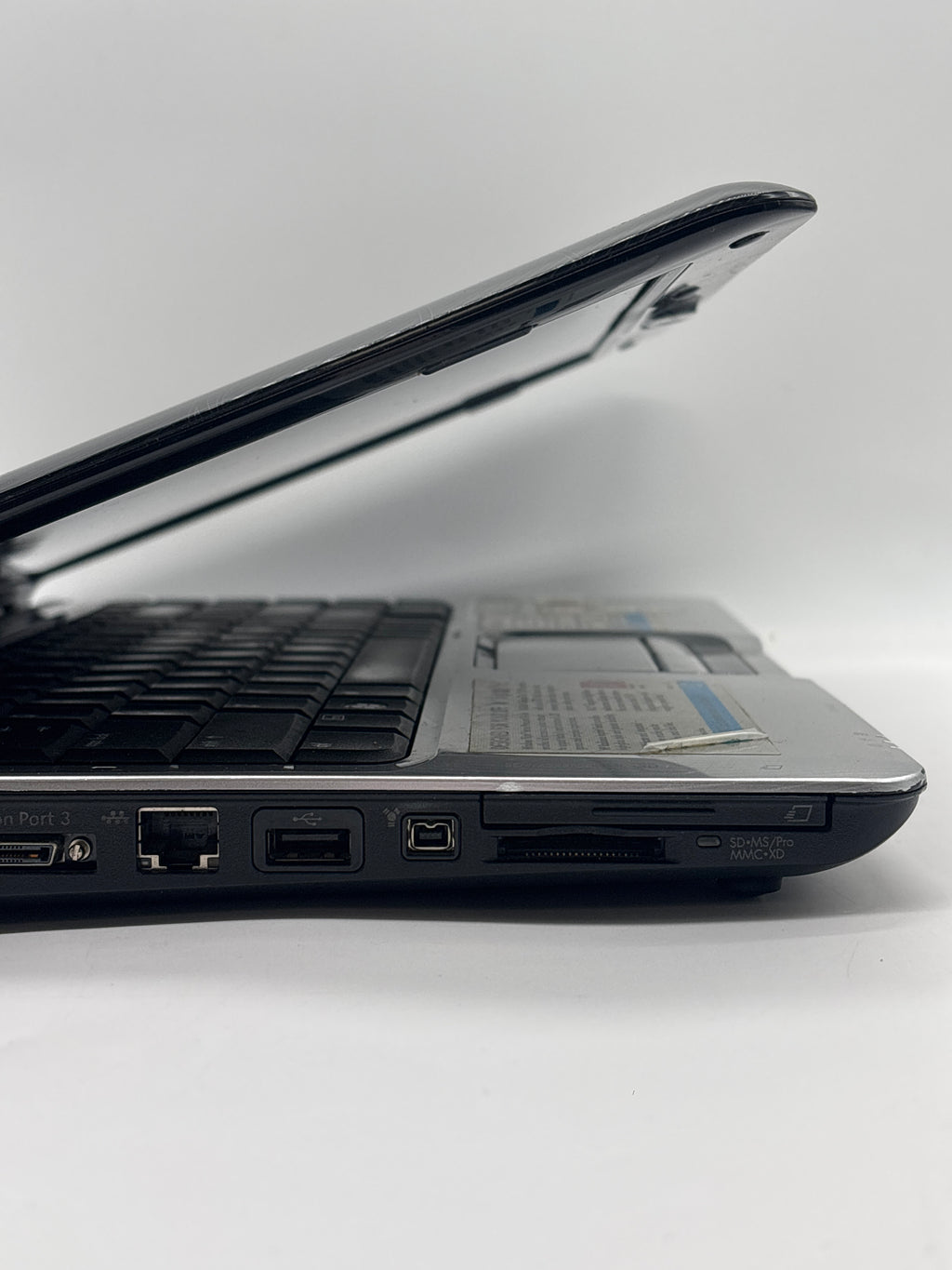 HP Pavillion dv2000 AMD Turion 64 X2 4GB RAM 500GB HDD