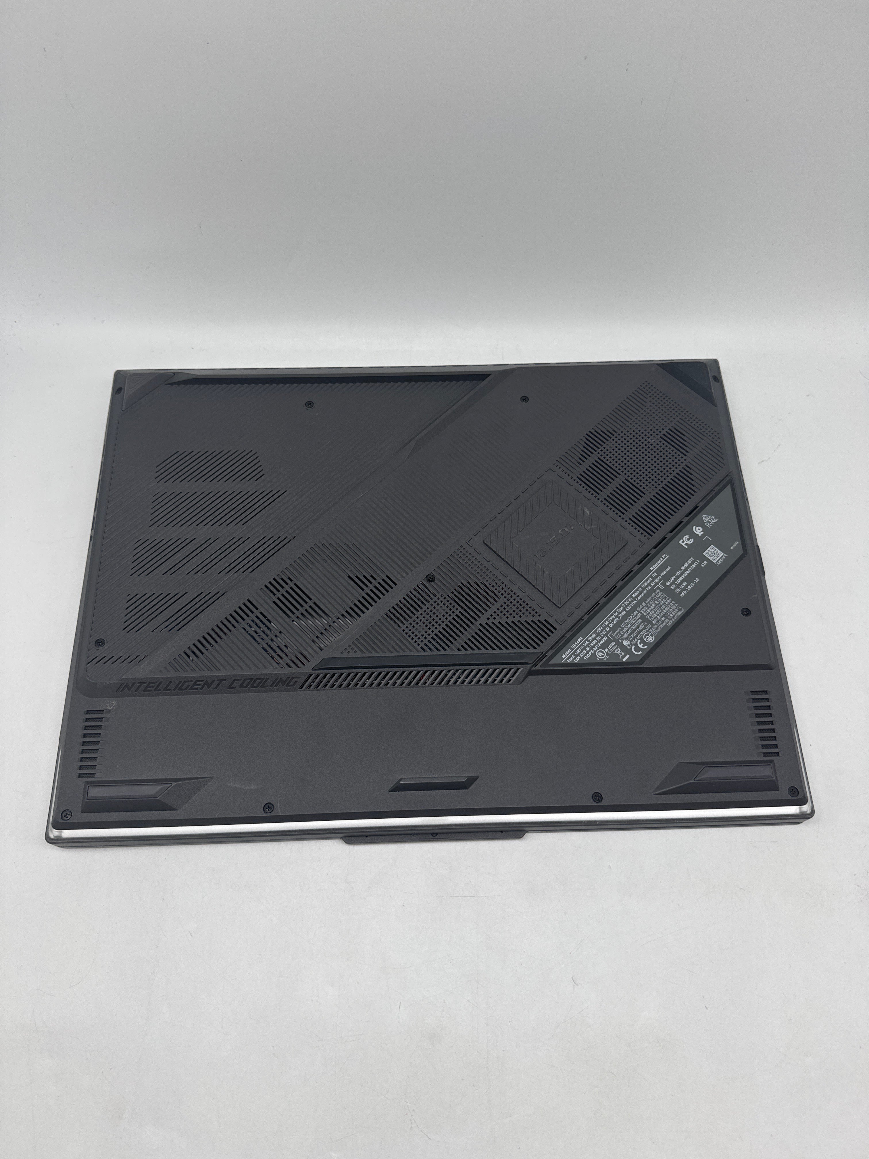 Asus ROG Strix G614PR 16" Ryzen 9 8940HX 16GB RAM 1TB SSD GeForce RTX 5070 Ti