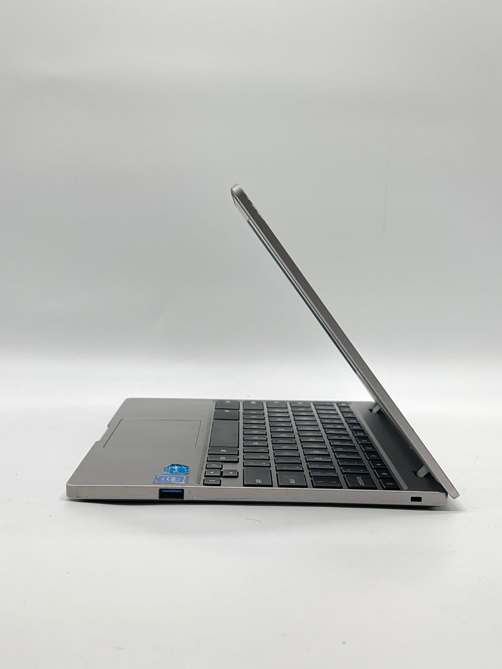 Samsung Chromebook XE350XBA Celeron 4GB RAM 32GB eMMC - For Parts