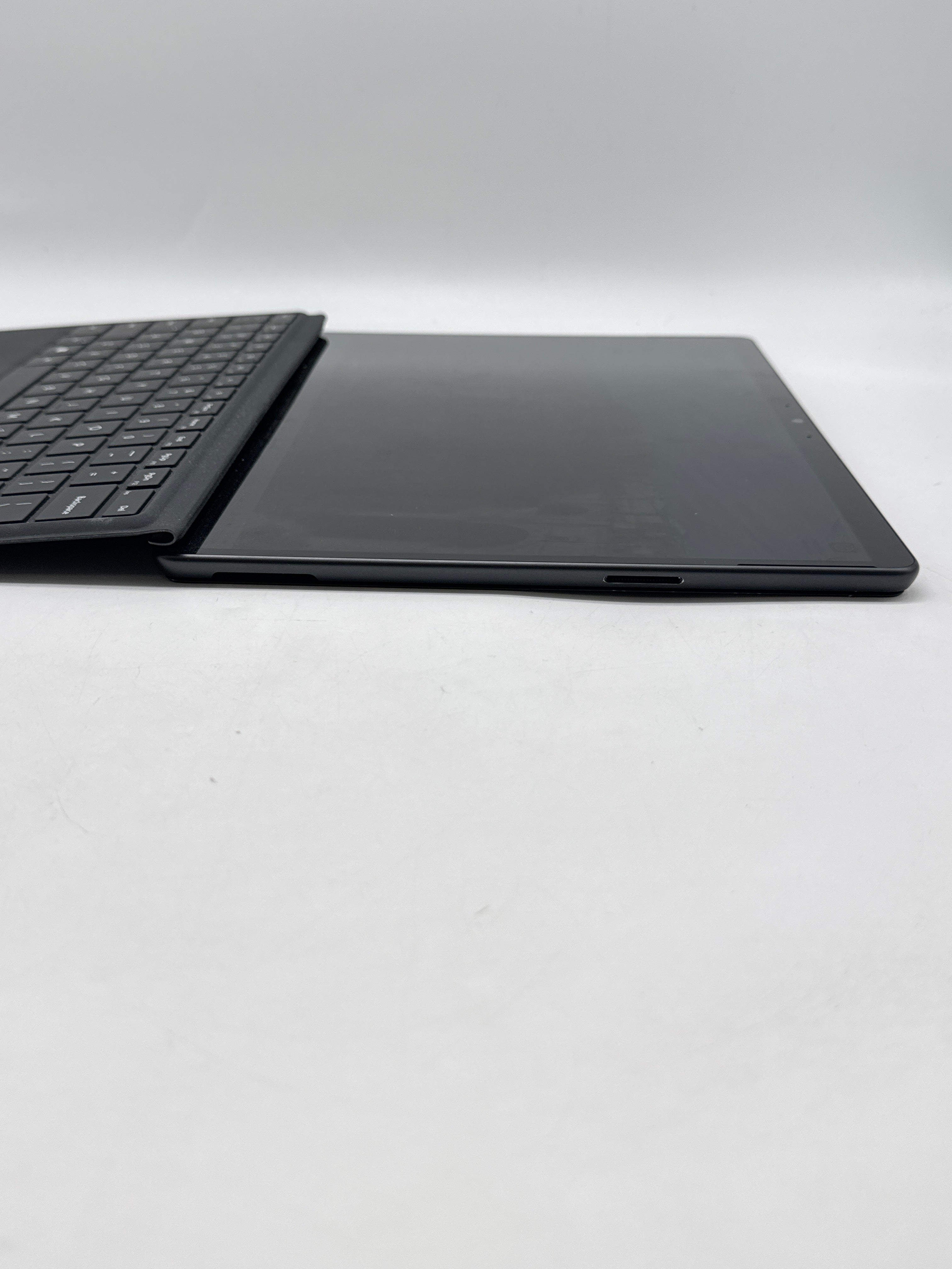Microsoft Surface Pro 9 2038 13" Core i5-1245U 16GB RAM 256GB SSD - Used
