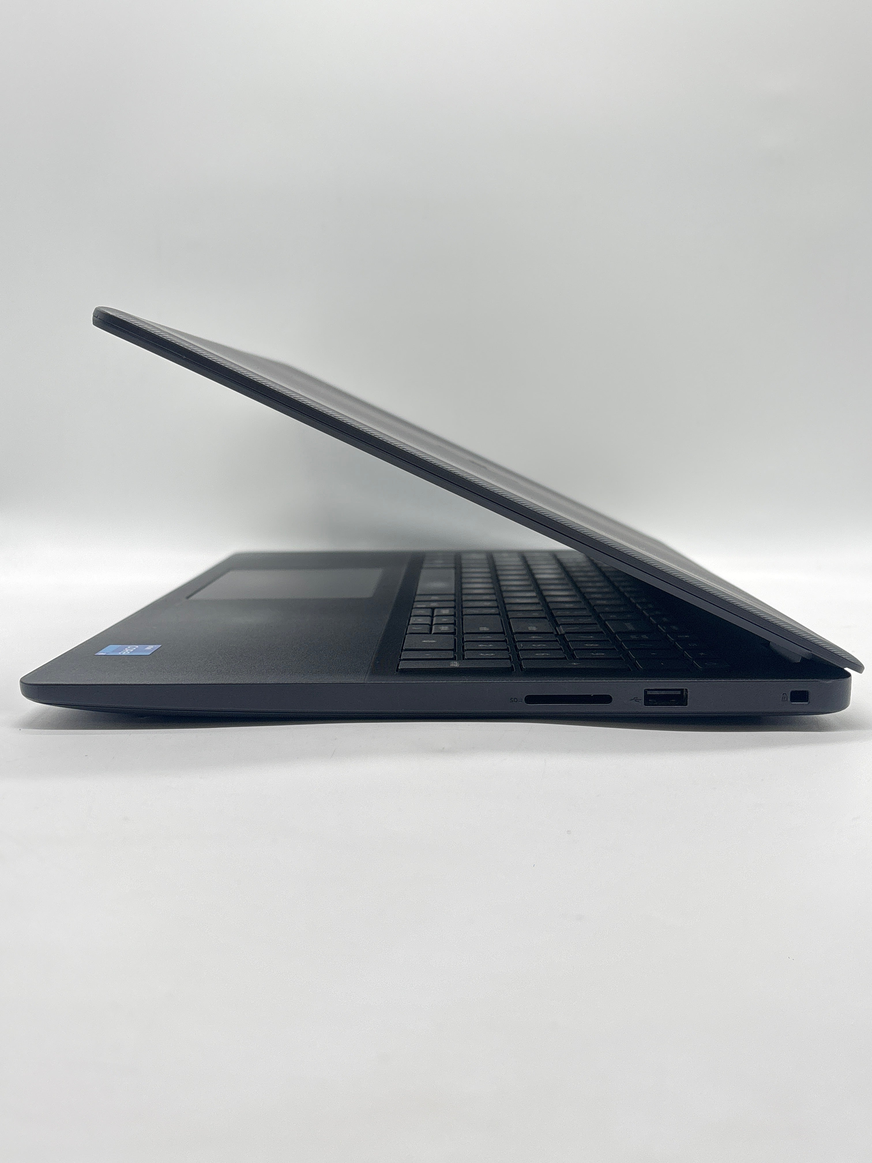 Dell Vostro 3500 i5-1135G7 16GB RAM 256GB SSD