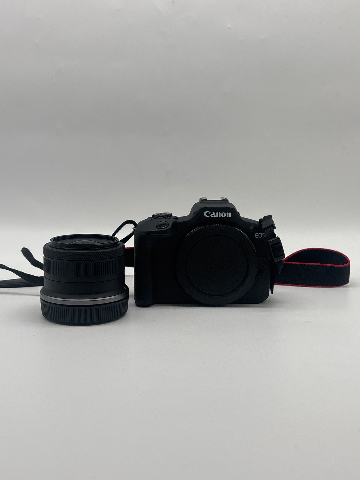 Canon EOS R100 Mirrorless Camera with RF-S 18-45mm Lens Black - Used