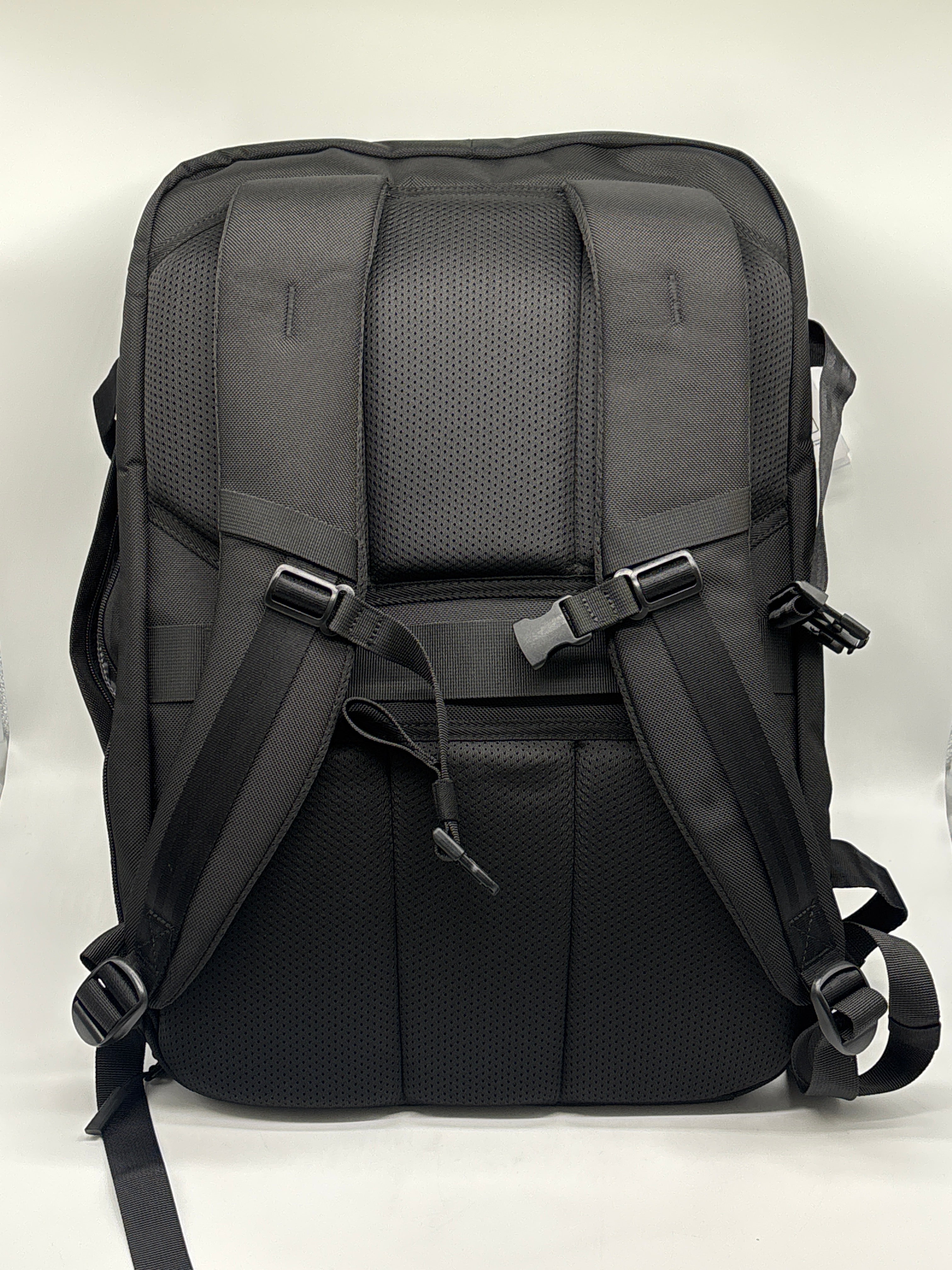 Tomtoc T67M1D1 Travel Bag - Black - New