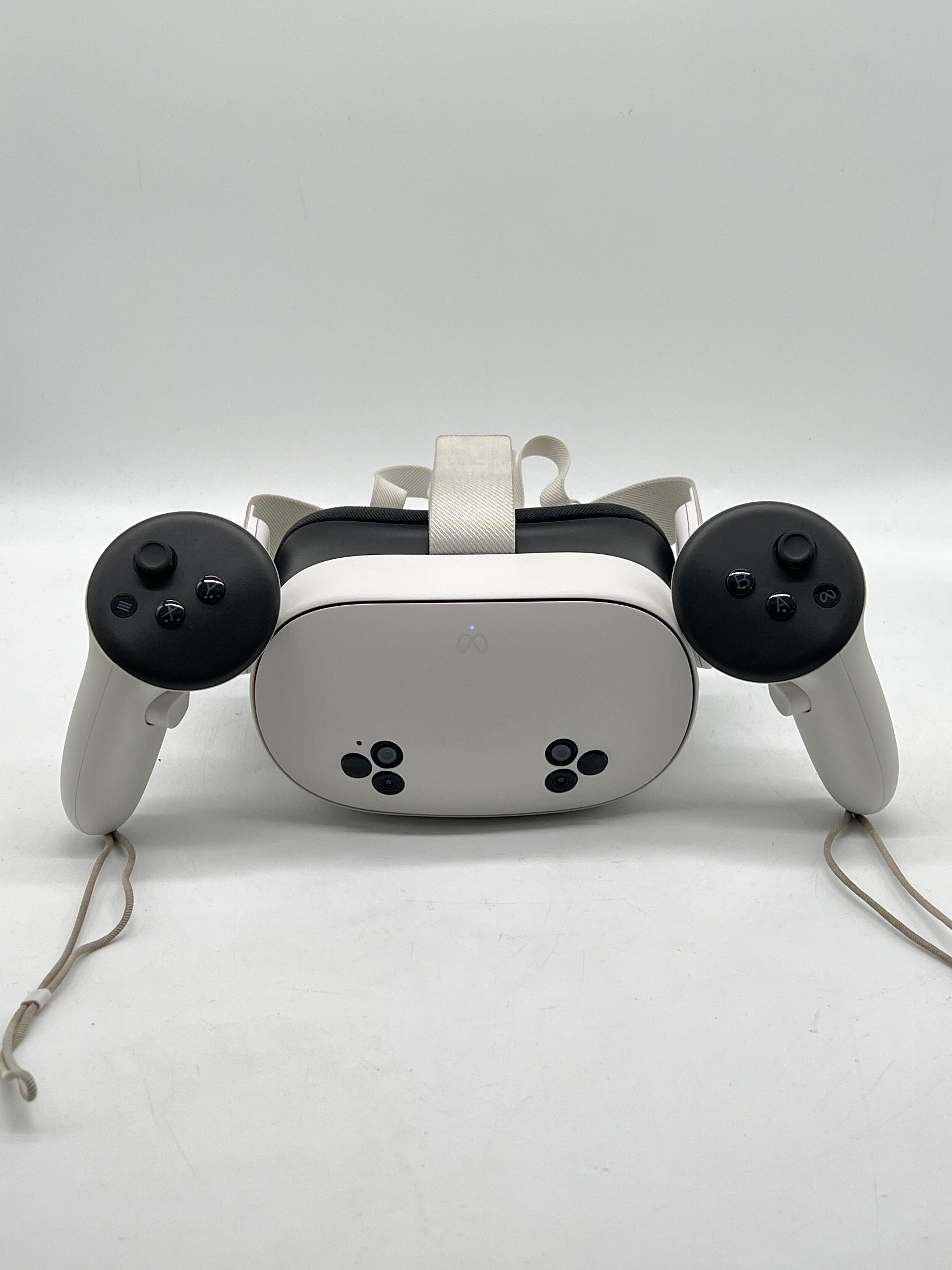 Meta Quest 3s 128GB Standalone VR Headset White - Remotely Managed