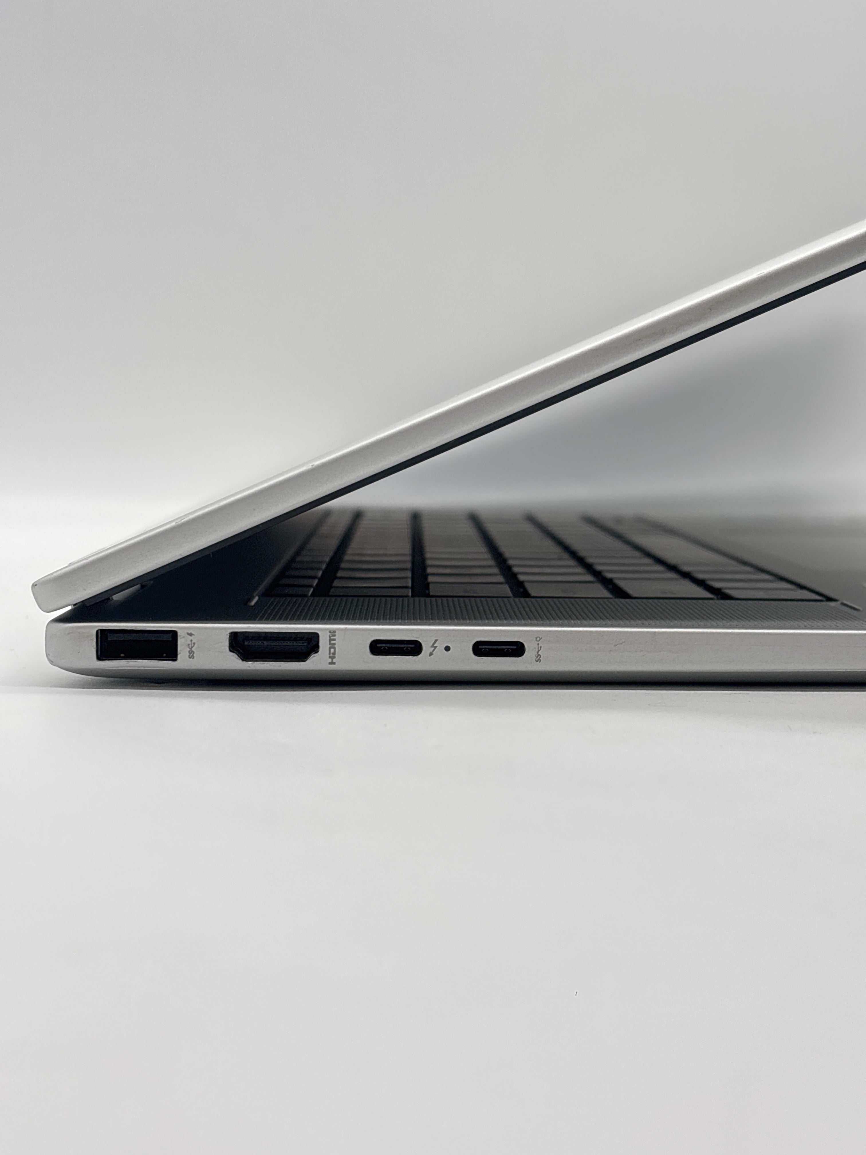 HP Envy x360 16-ac0013dx Ultra 5 125U 16GB RAM 512GB SSD