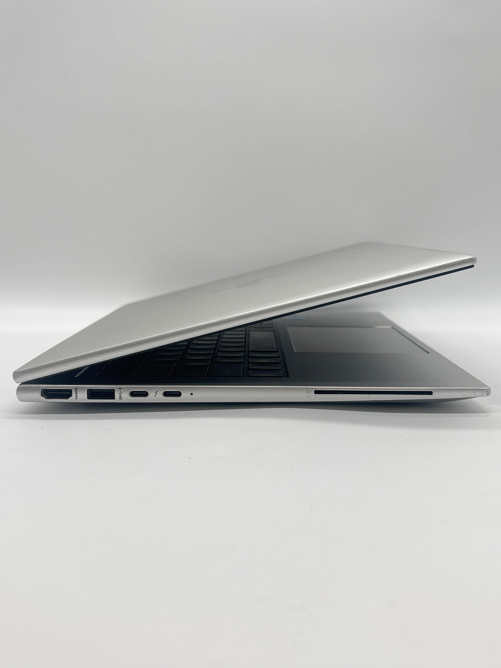 HP EliteBook 840 G10 i5-1335U 16 GB RAM 256 GB SSD - For Parts (No OS and Bios Locked)