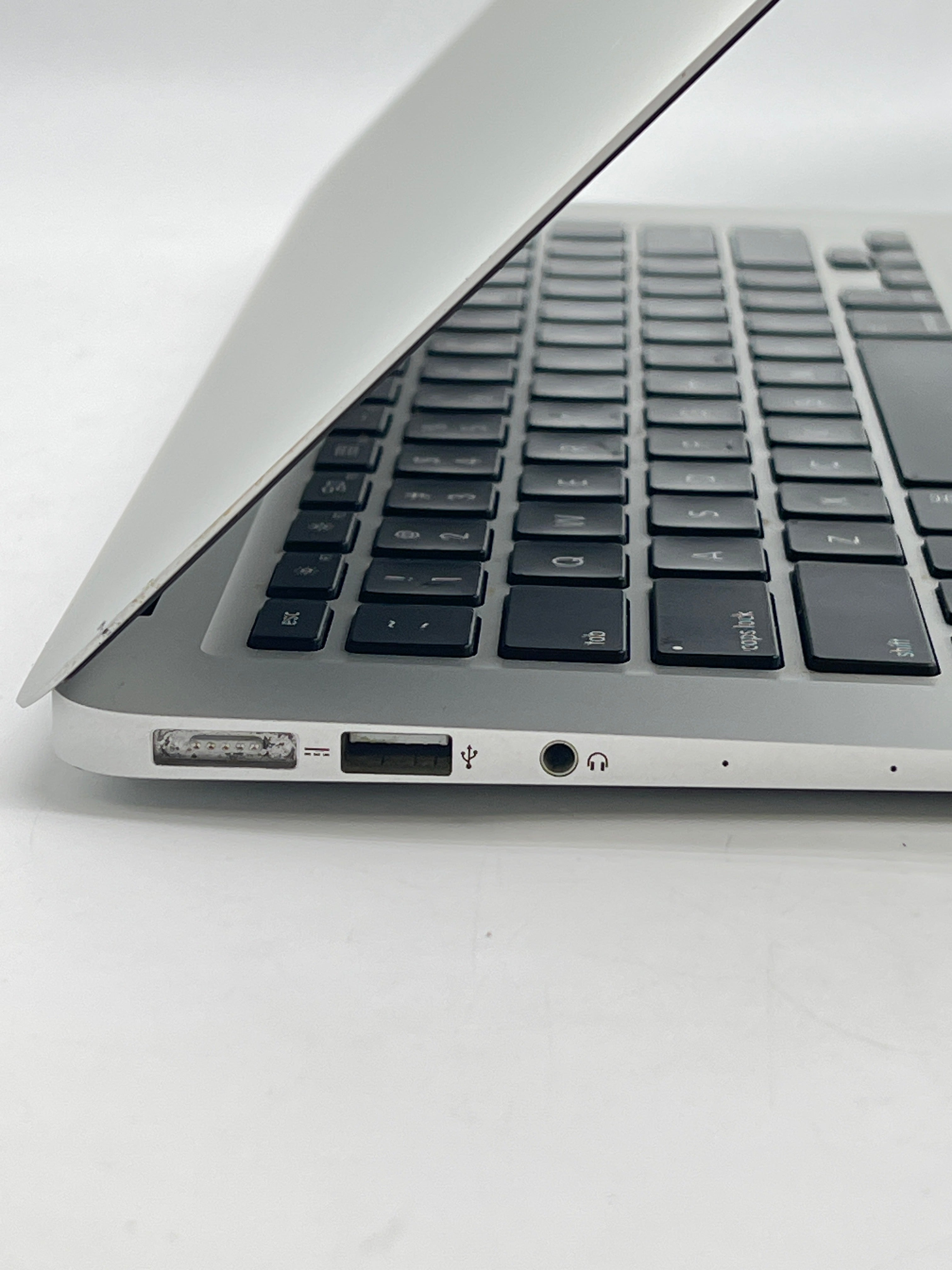 Apple MacBook Air 13" A1466 2013 i7 8GB RAM 512GB Flash Storage - Used