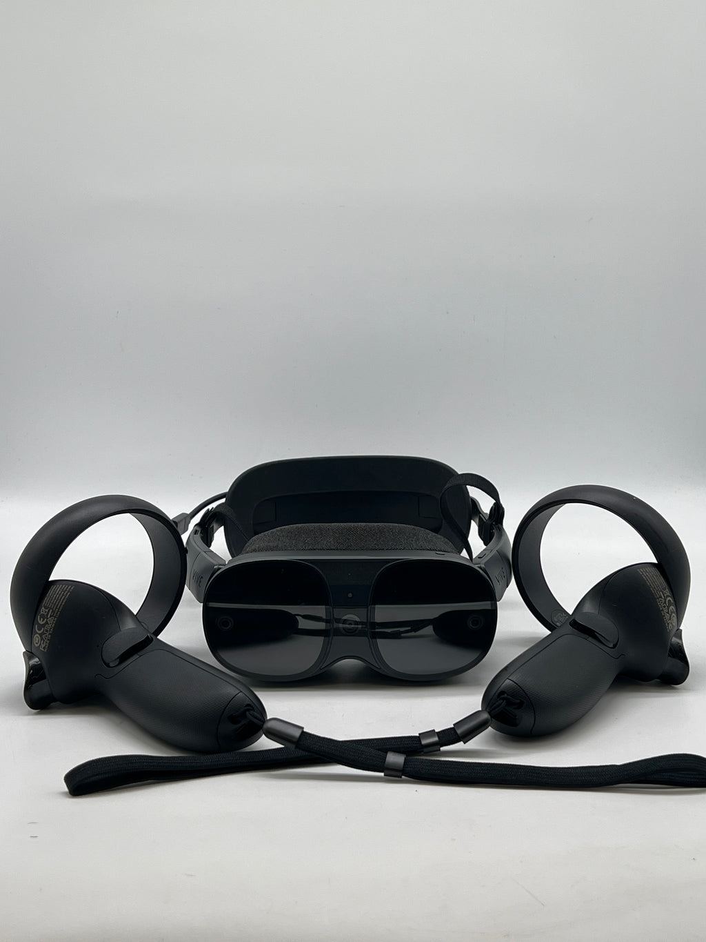 HTC Vive XR Elite 128GB Standalone All-in-One VR Headset Black - Used