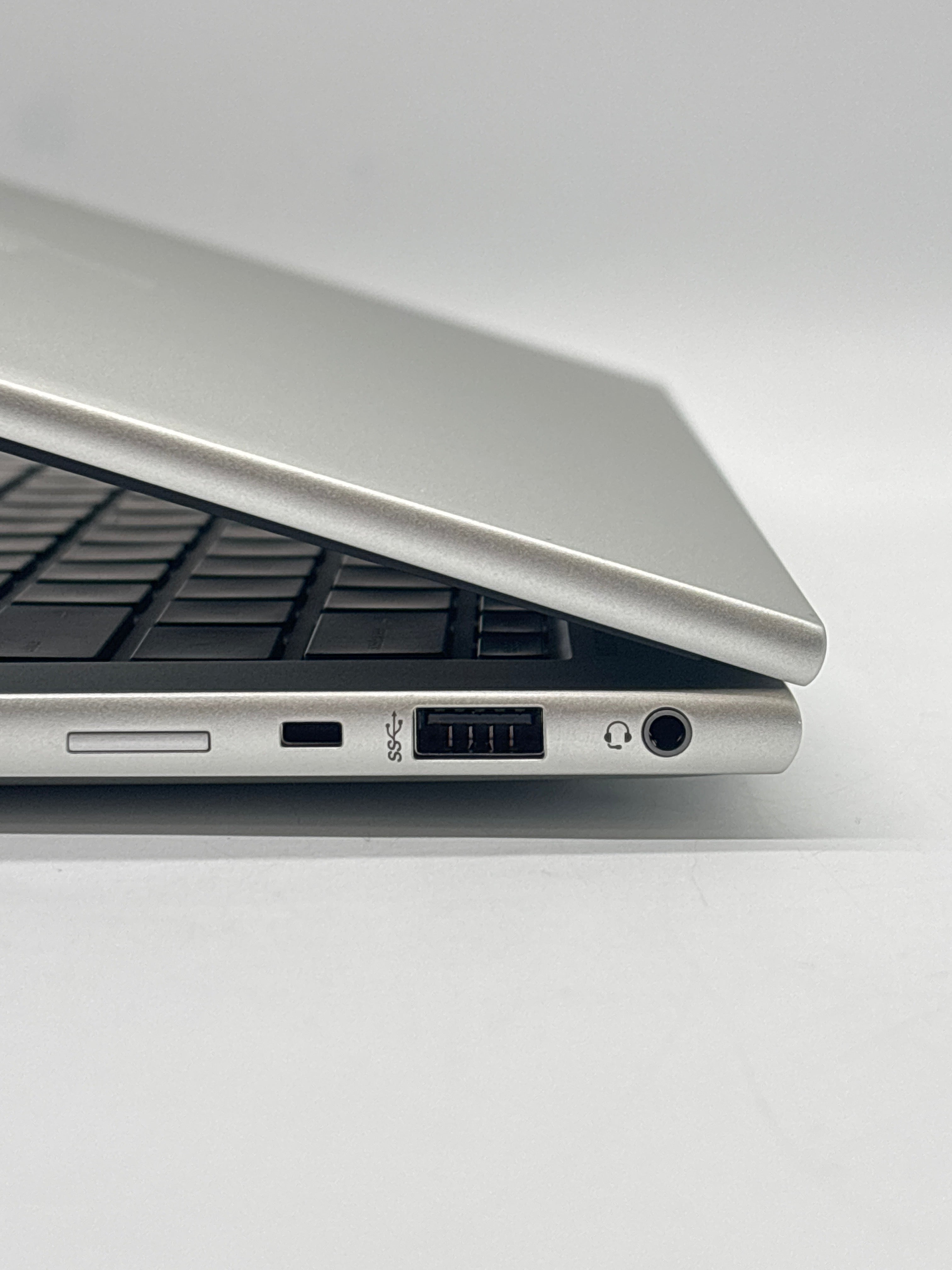 HP EliteBook 840 G10 i5-1340P 16 GB RAM 256 GB SSD