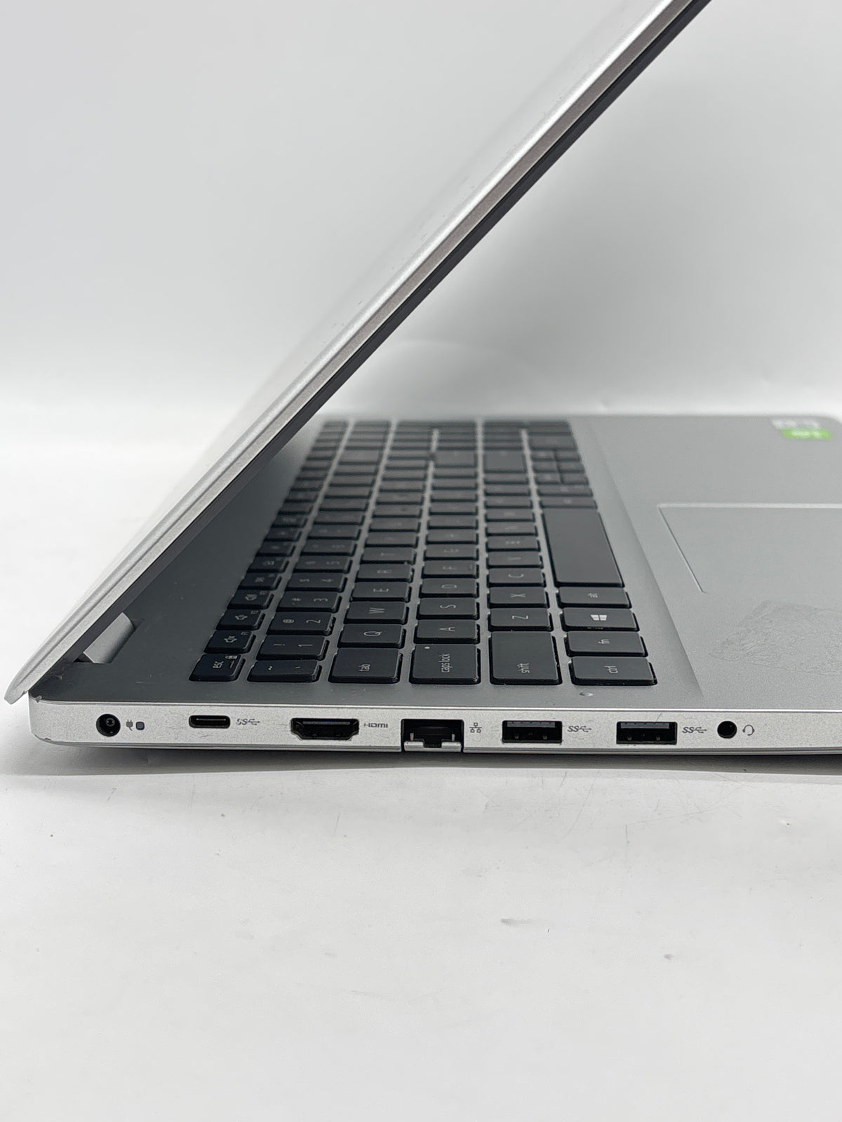 Dell Inspiron 5593 Core i7-1065G7 16GB RAM 512GB SSD 15.6in Laptop - For Parts