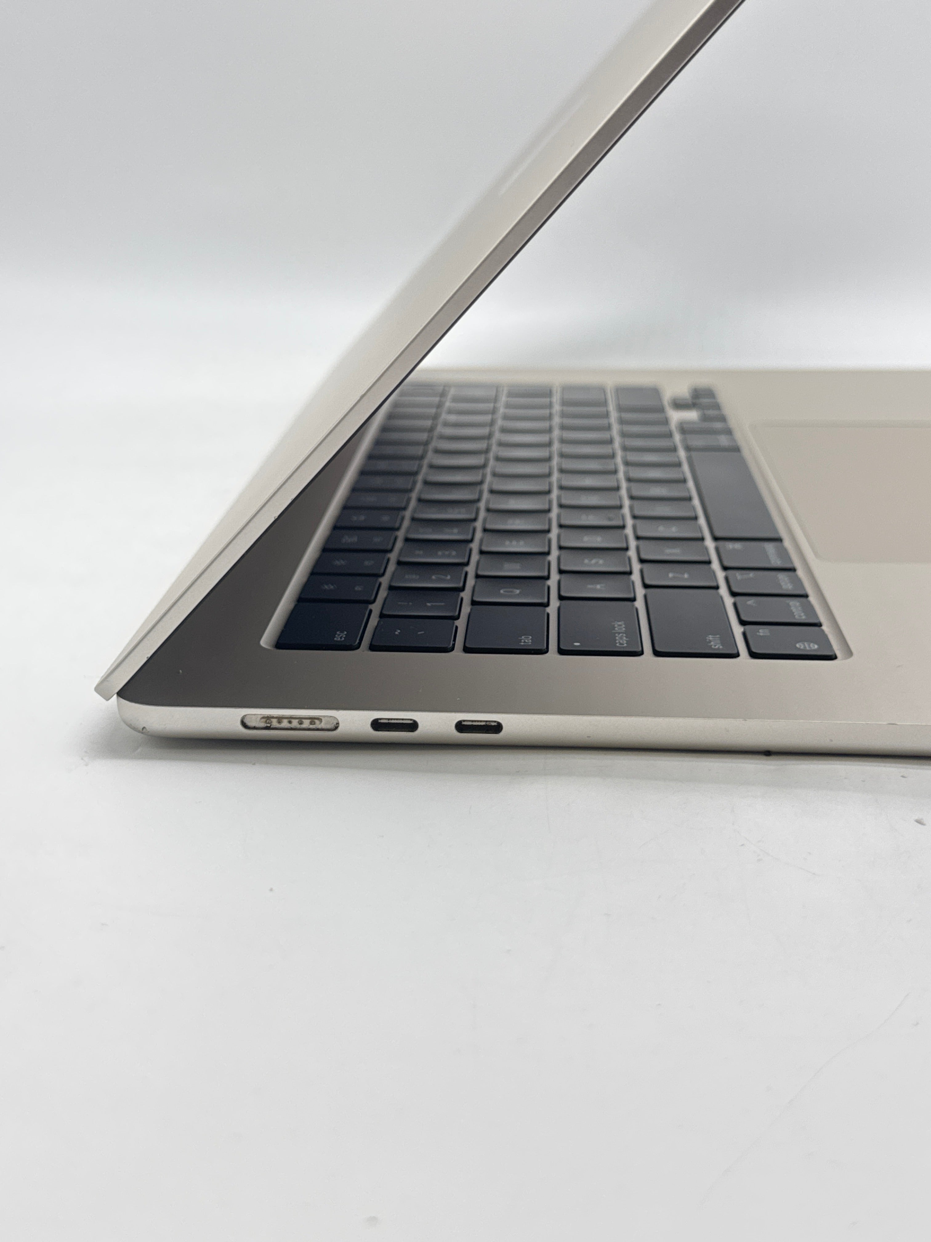 Apple MacBook Air 15" M3 A3114 8GB RAM 256GB SSD Starlight - Used