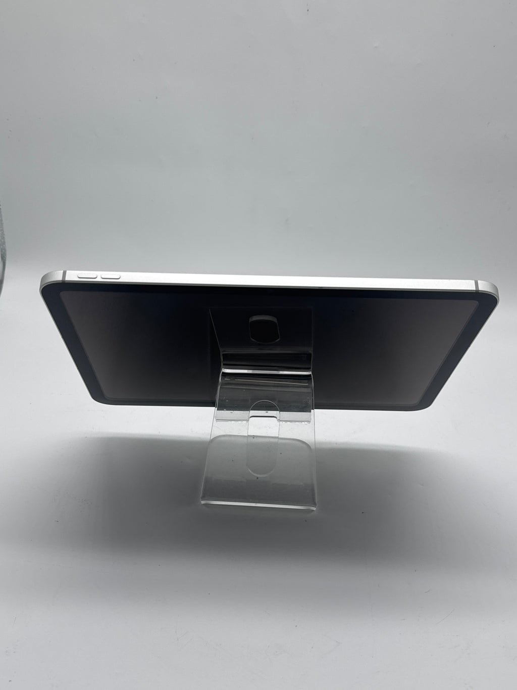 Apple iPad A16 A3355 128GB Compatible with Verizon - Read