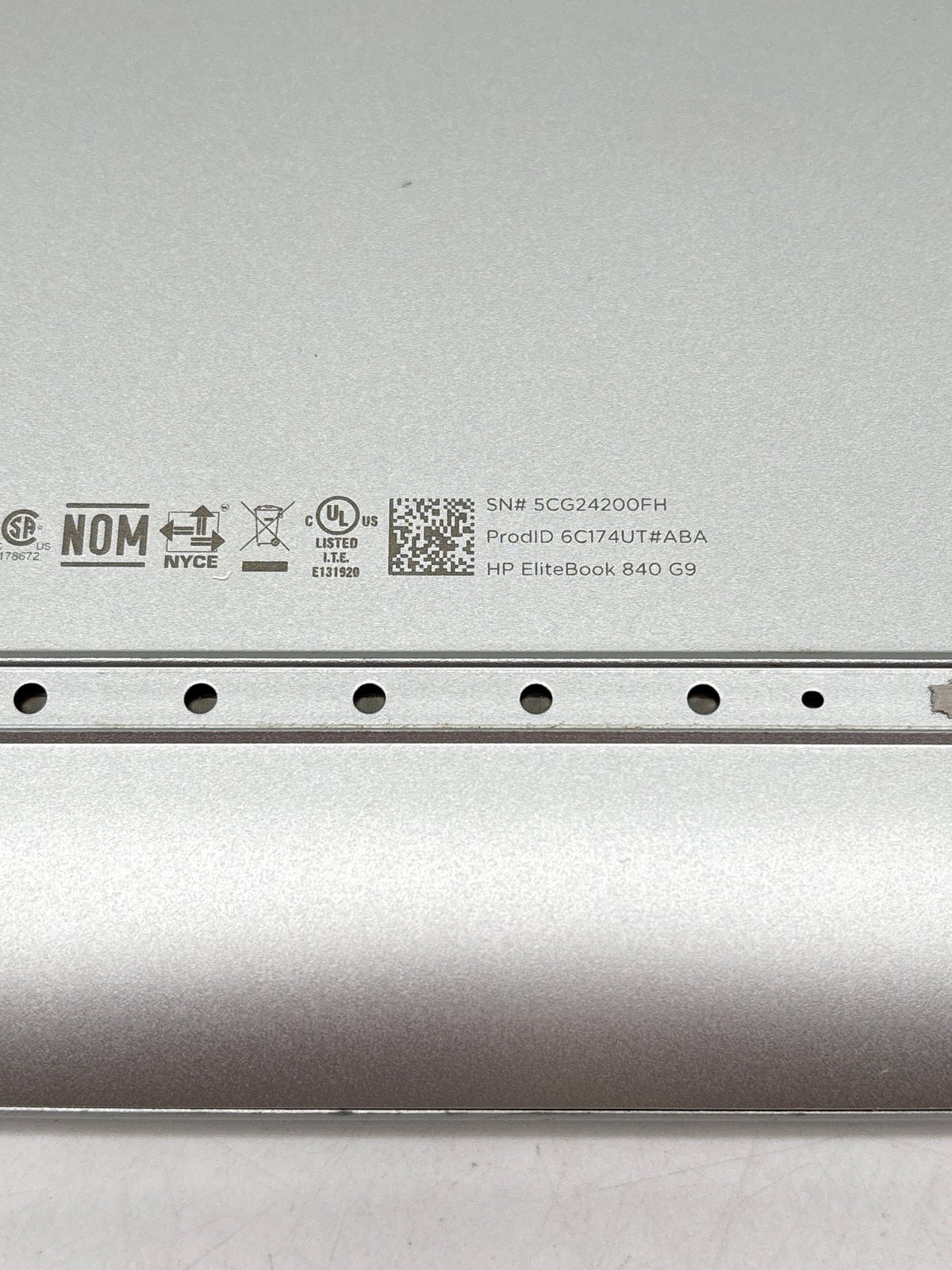 HP EliteBook 840 G9 14" Intel Core i5-1235U 16GB RAM 512GB SSD Silver - Used