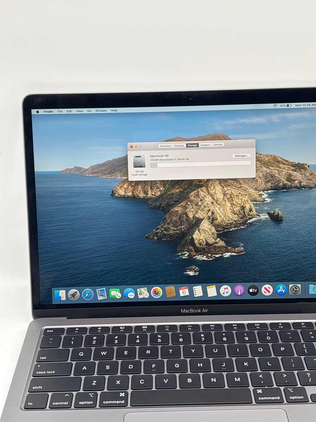 2020 Apple MacBook Air 13" Intel Core i3 8GB RAM 256GB SSD - Used