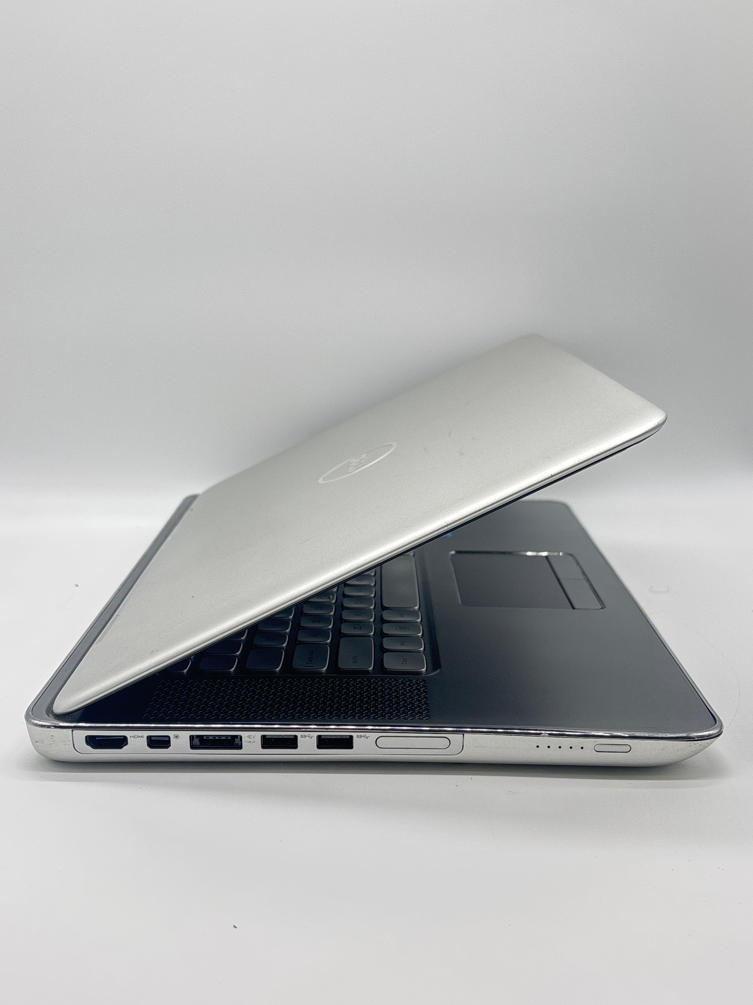 Dell XPS 15Z i7 2nd Gen 8GB RAM 750GB SSD Silver Laptop (Read DESC)