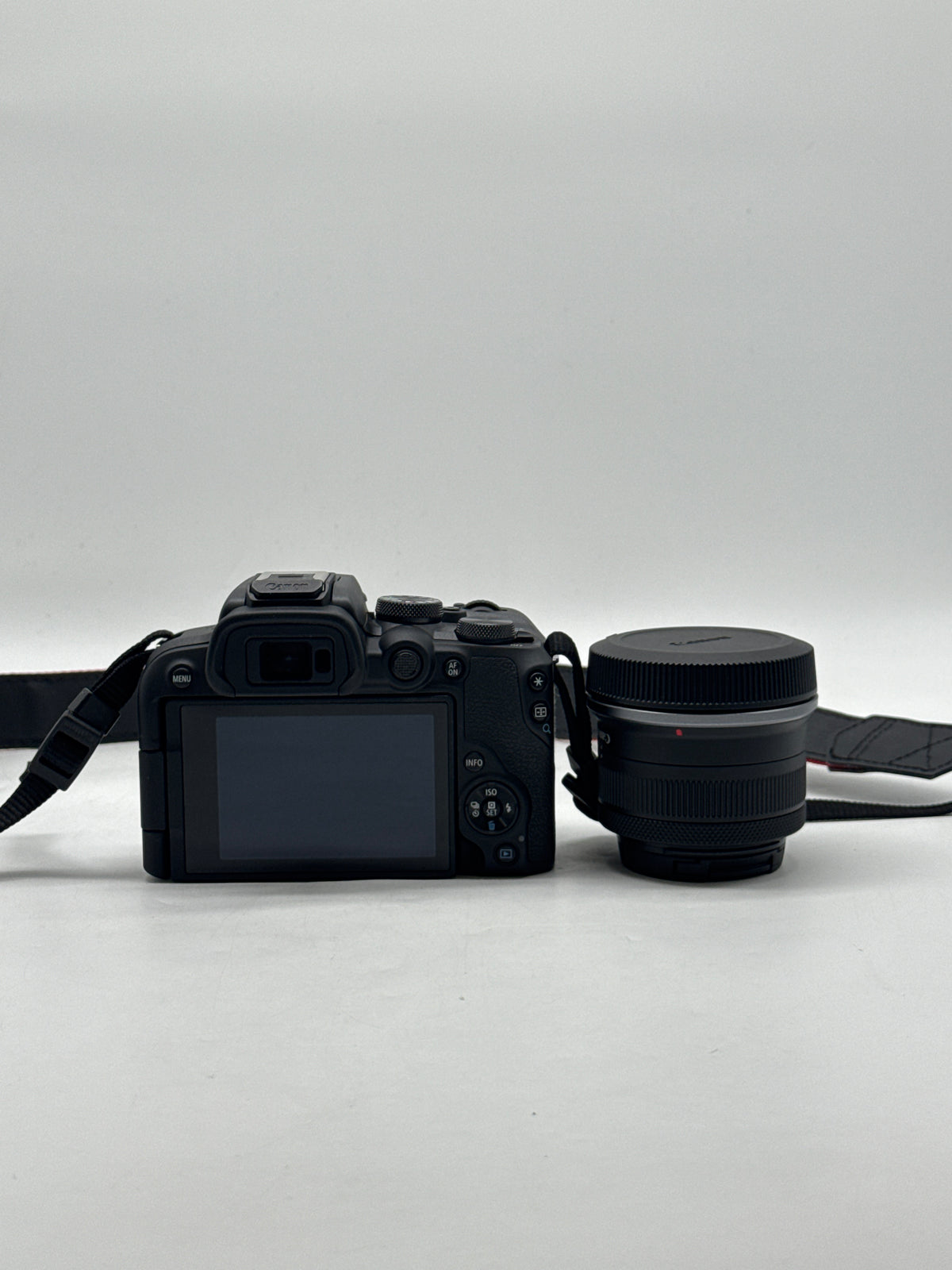 Canon EOS R10 Digital Camera Black w/ RF-S 18-45mm Lens