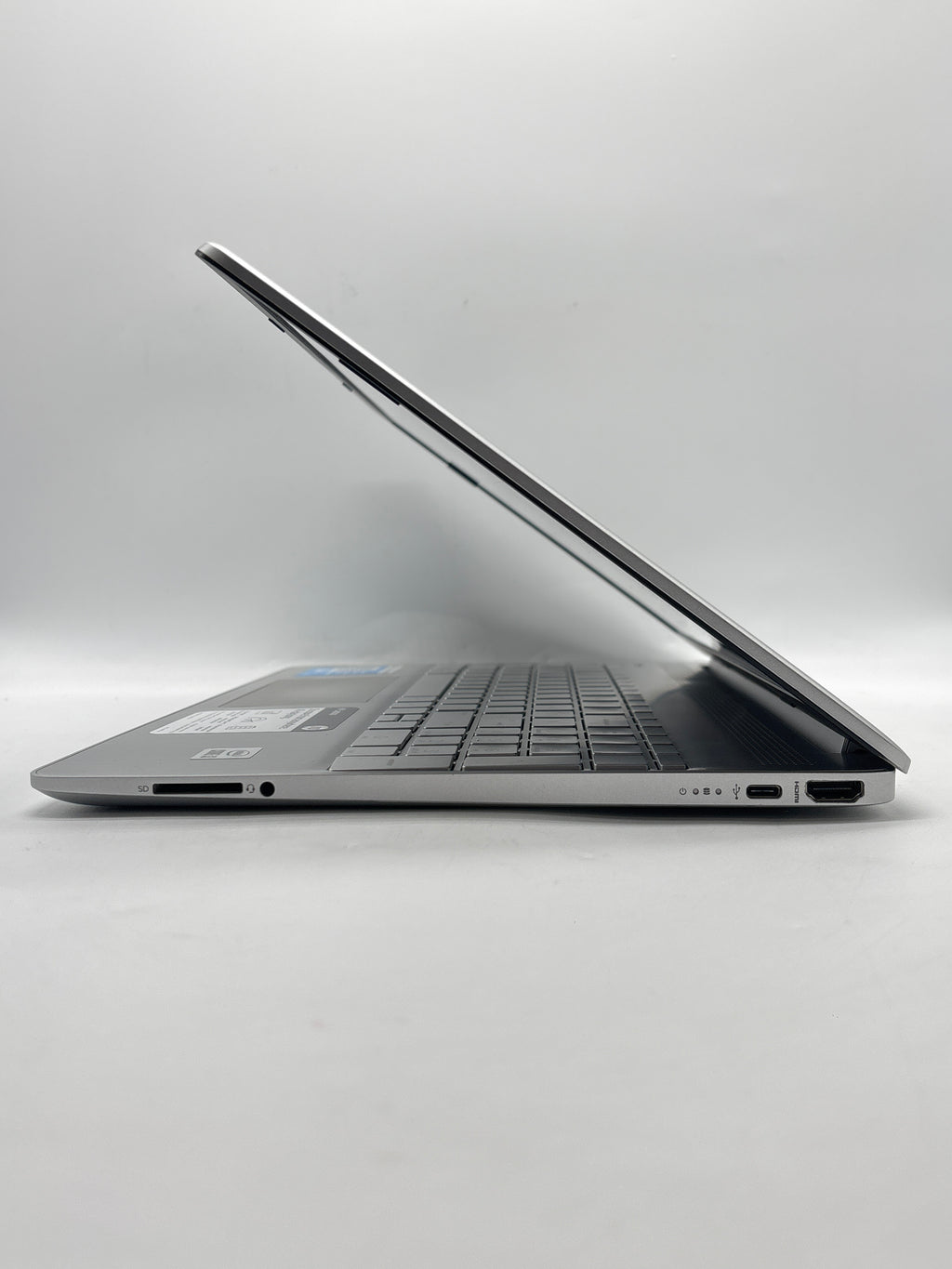 HP 15-dy1091wm 15" Intel Core i3-1005G1 8GB RAM 256GB SSD Gray - Bad Keyboard