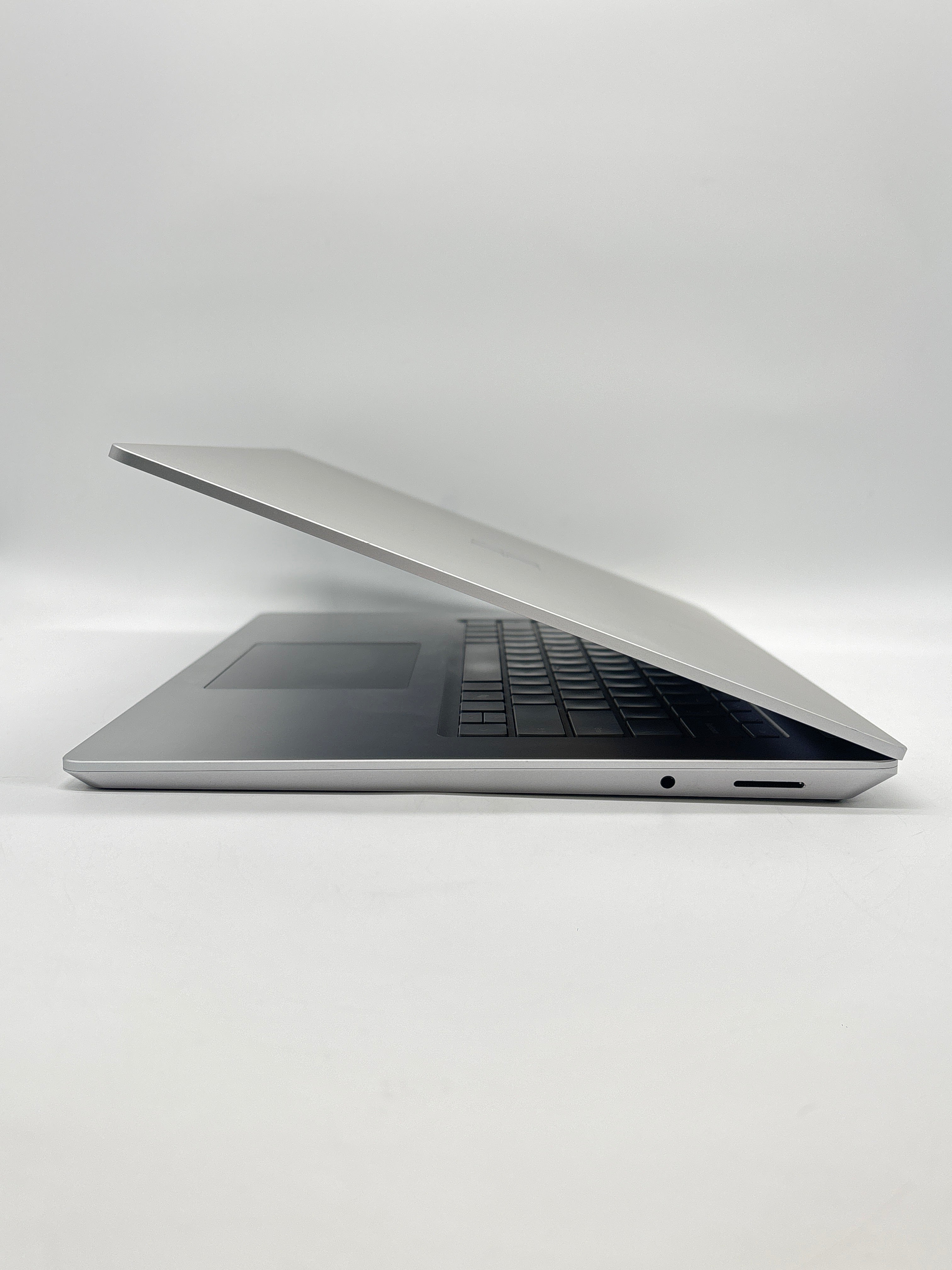 Microsoft Surface Laptop 6 Ultra 7 165H 16GB RAM 512GB SSD (Remotely Managed)