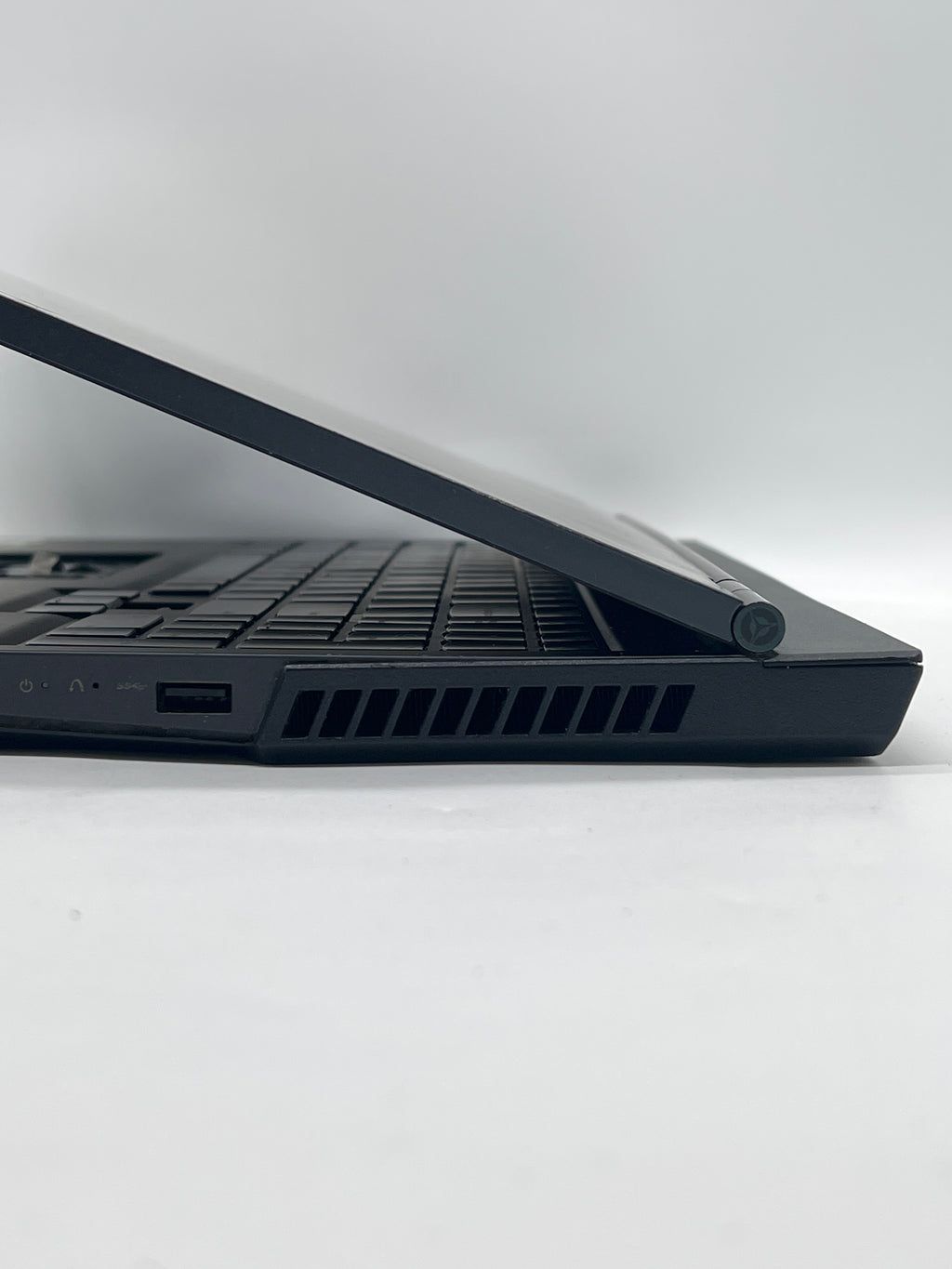 Lenovo Legion 5 15IMH05H i7-10750H 8GB RAM 512GB SSD GTX 1660Ti - For Parts (Read)