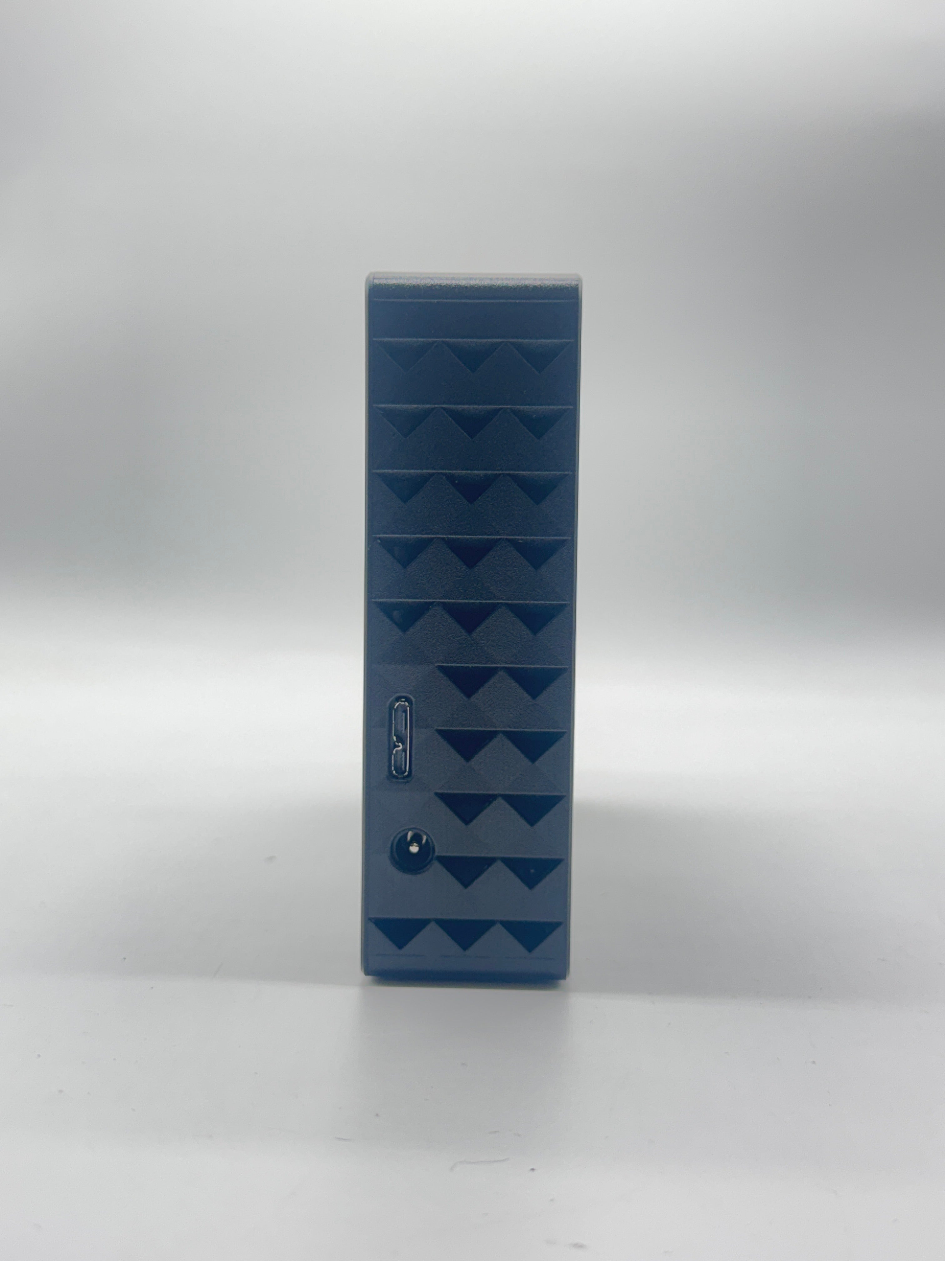 Seagate Expansion Desktop Drive 8TB USB 3.0 Desktop External HDD - Used