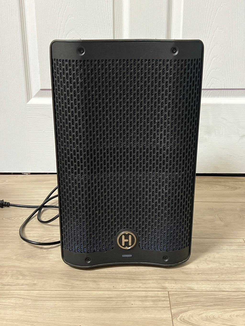 Harbinger VARI V2408 8" Powered PA Loud Speaker Bluetooth - Used