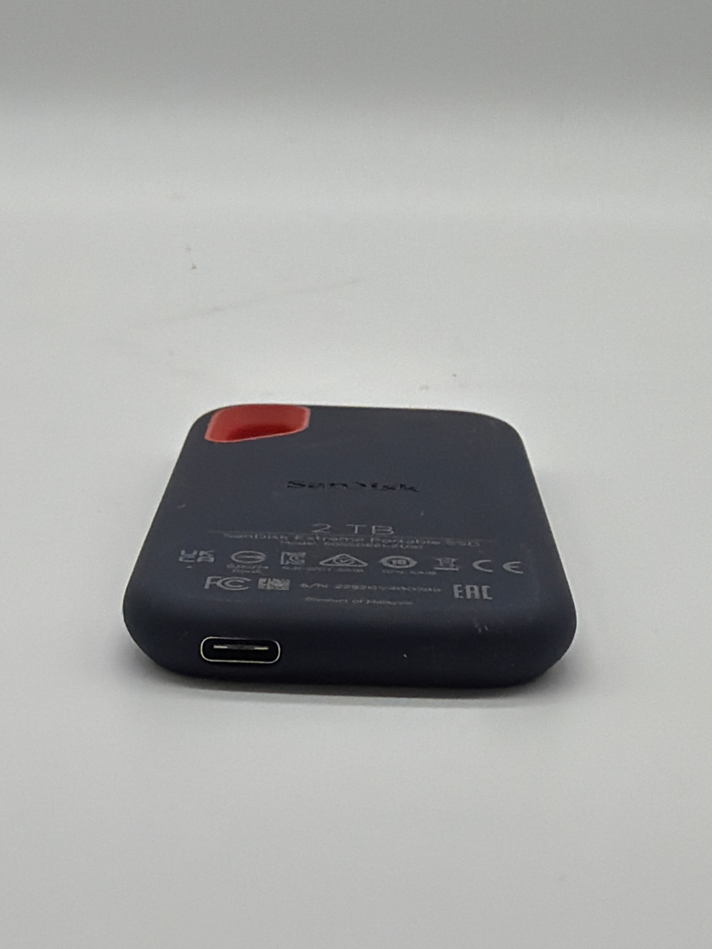 SanDisk 2TB, External,2.5 inch (SDSSDE61-2T00-G25) Solid State Drive