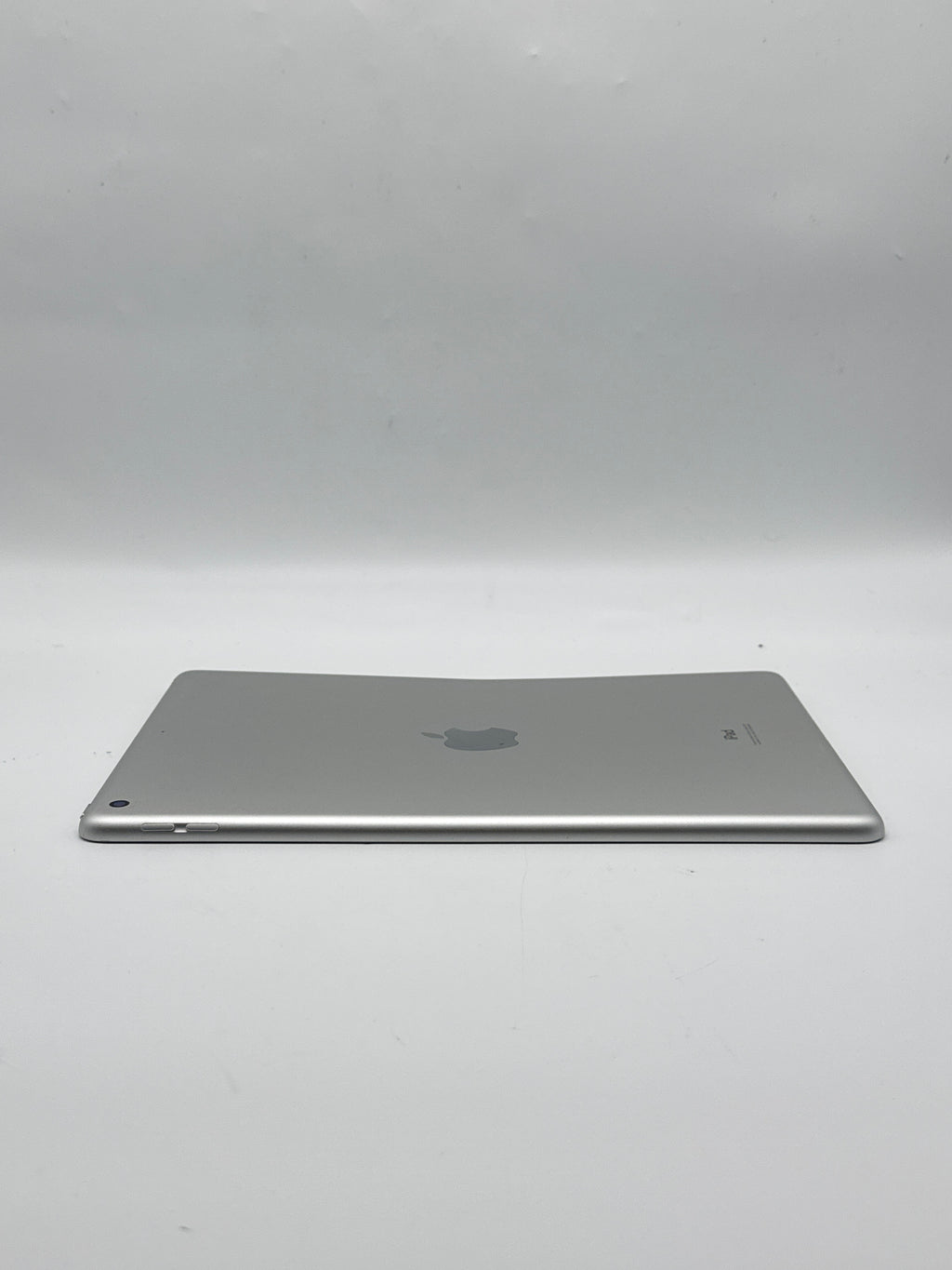 Apple iPad 7th Gen A2197 Wi-Fi 32GB Silver 10.2in - Read