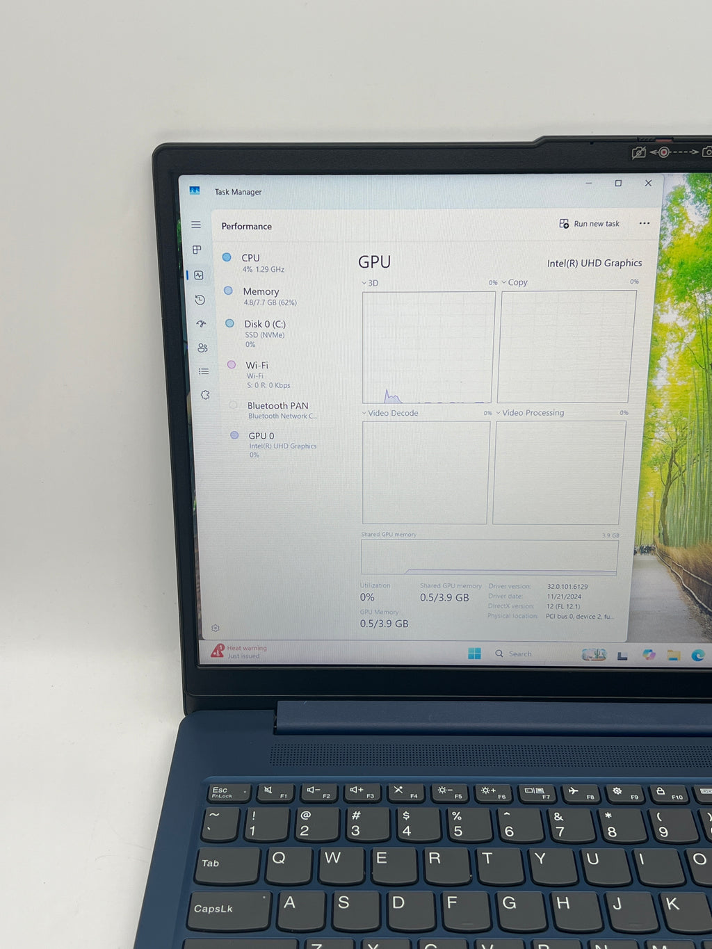 Lenovo IdeaPad Slim 3 15.6" i3-N305 8GB 256GB - Used