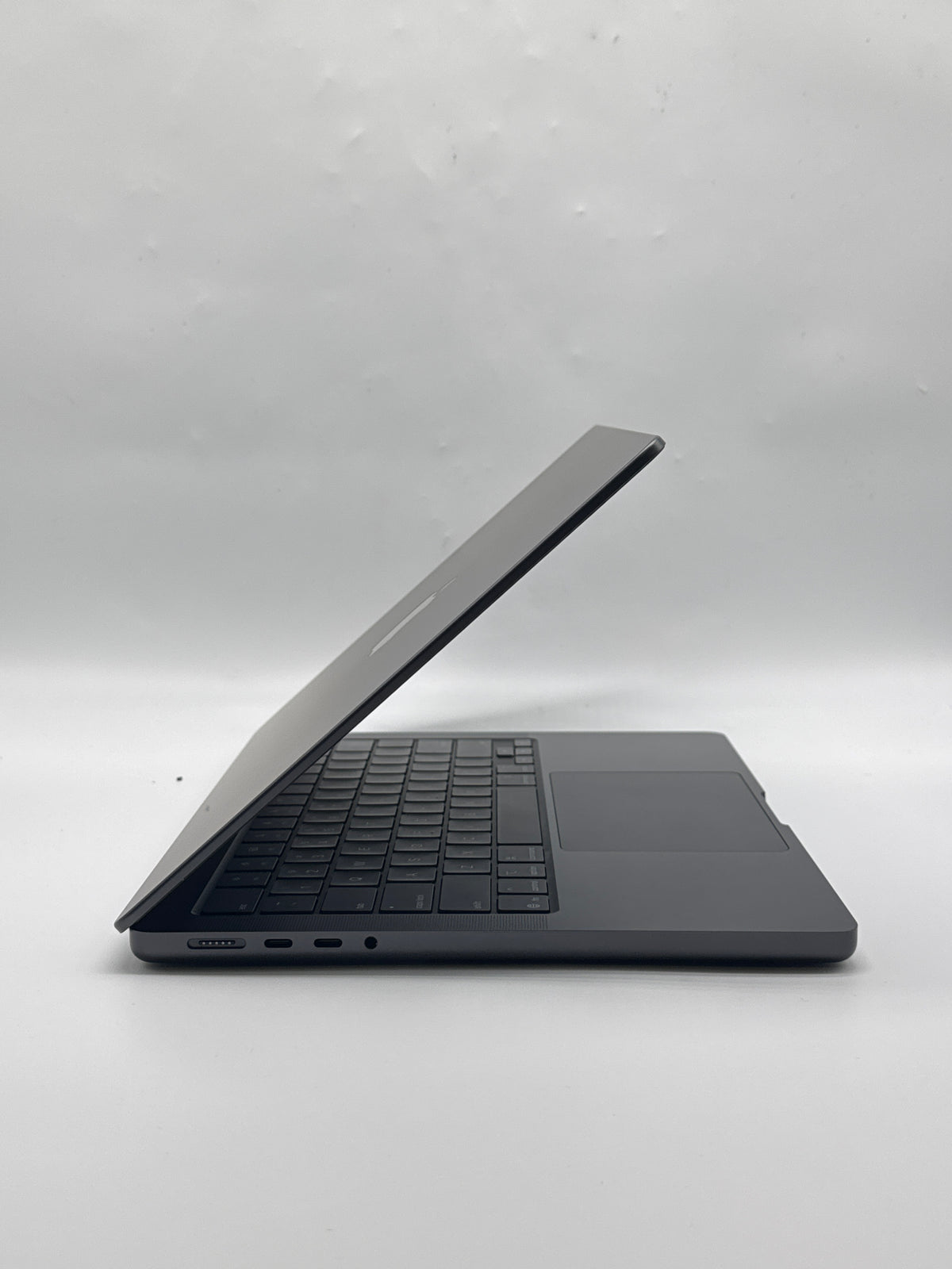 Apple MacBook Pro 14" M5 2025 24GB RAM 1TB SSD Midnight - Used