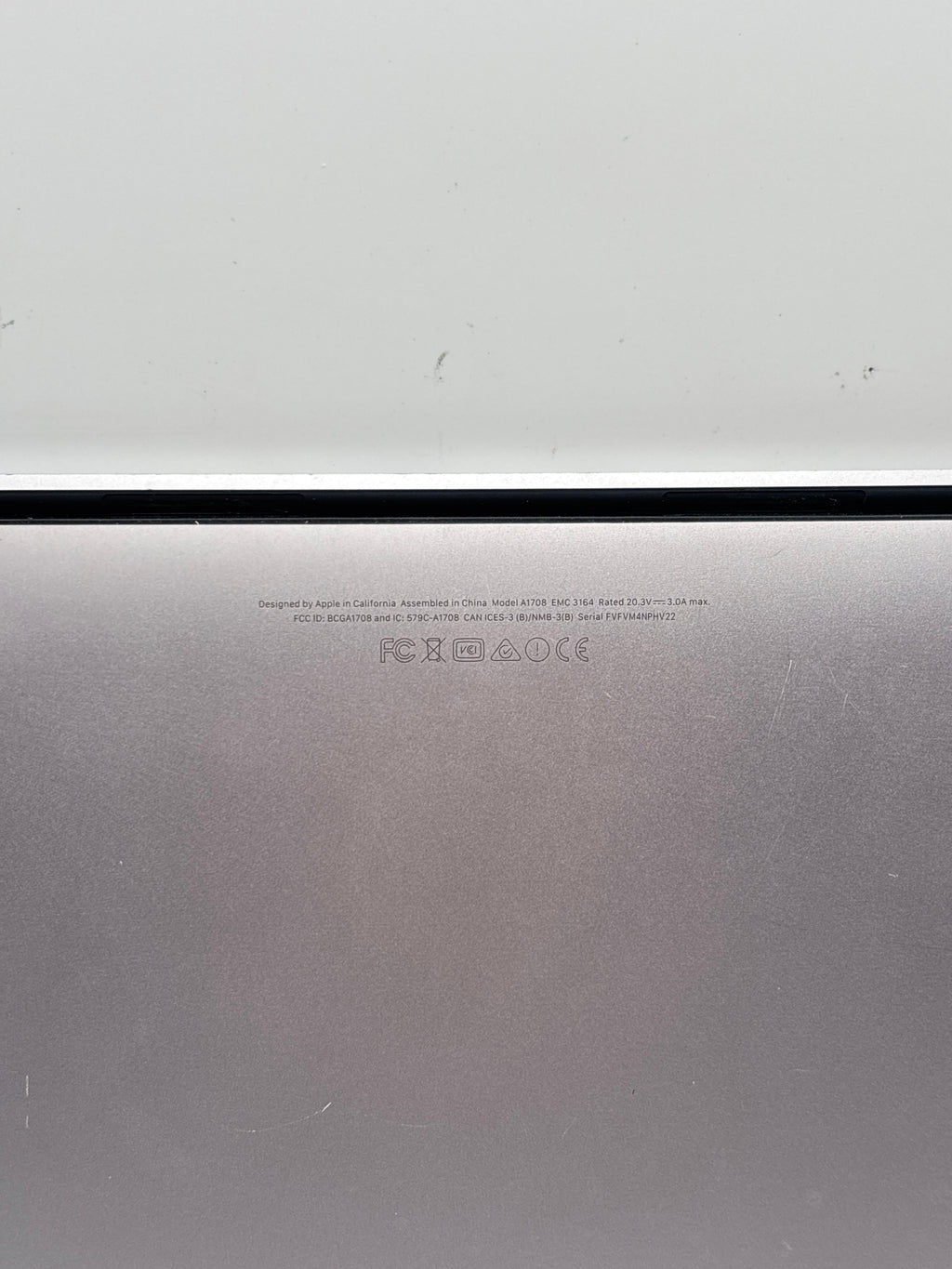 Apple MacBook Pro 13" A1708 Intel Core i5 8GB RAM 128GB SSD Space Gray - READ