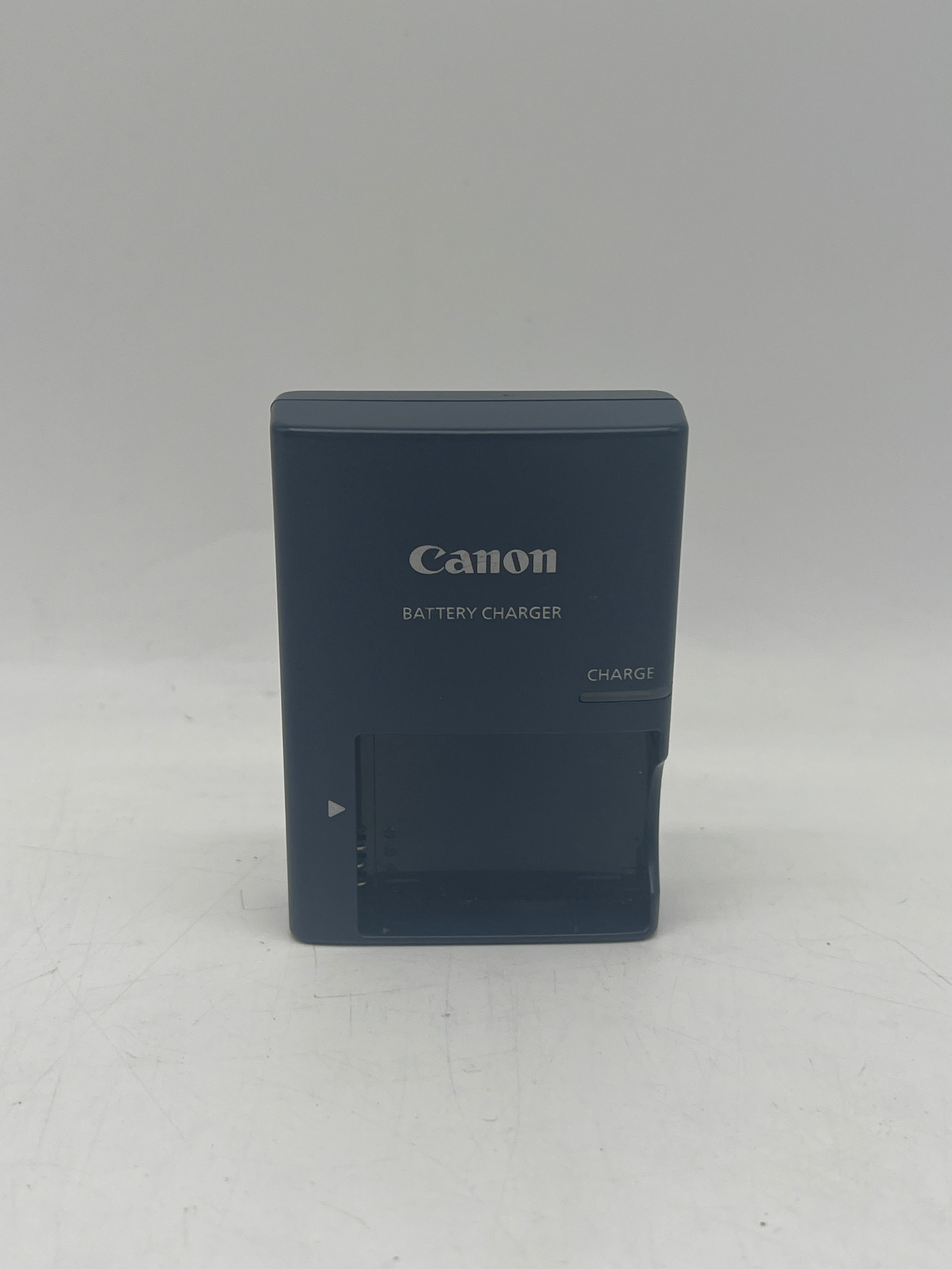 Canon PowerShot SD880 IS 10MP Compact Digital Camera Silver - Used