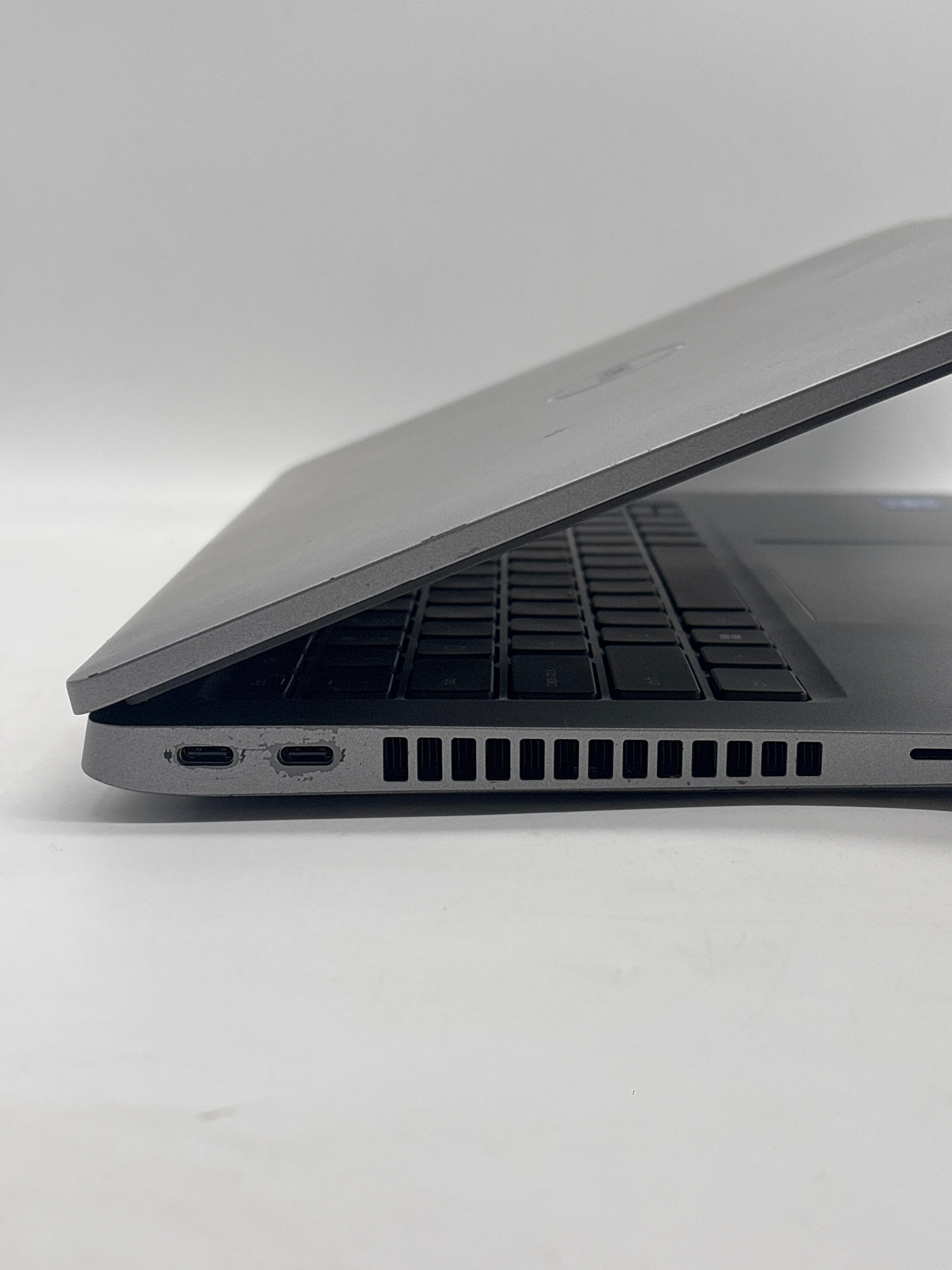 Dell Latitude 5430 14" Core i5-1235U 16GB RAM 256GB SSD Gray