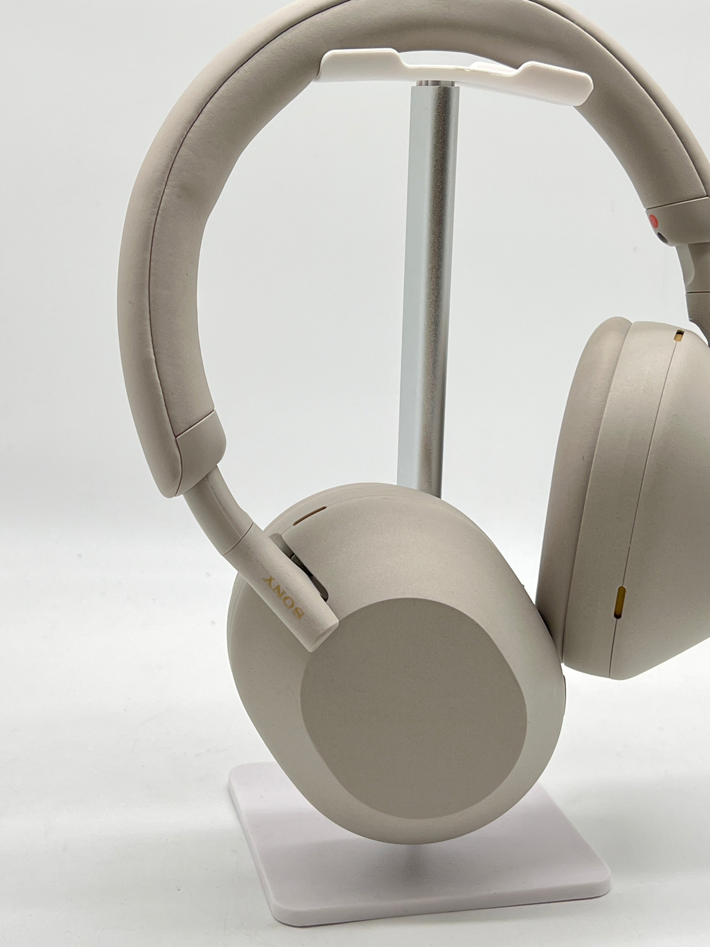 Sony WH-1000XM5 Noise Canceling Headphones White - Used