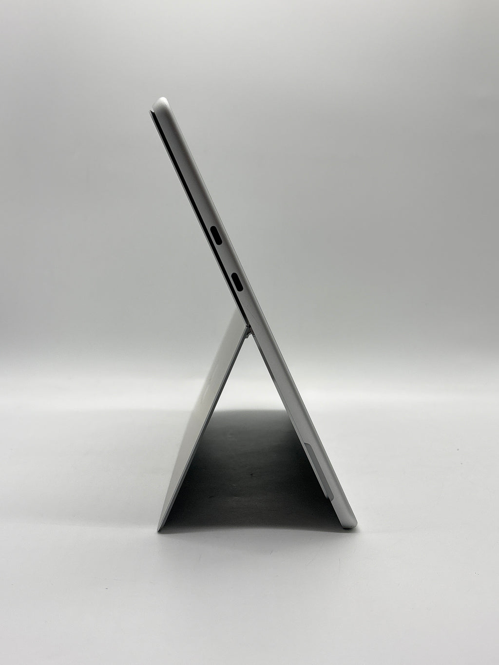 Microsoft Surface Pro 9 2038 i5-1245U 16GB RAM 256GB SSD