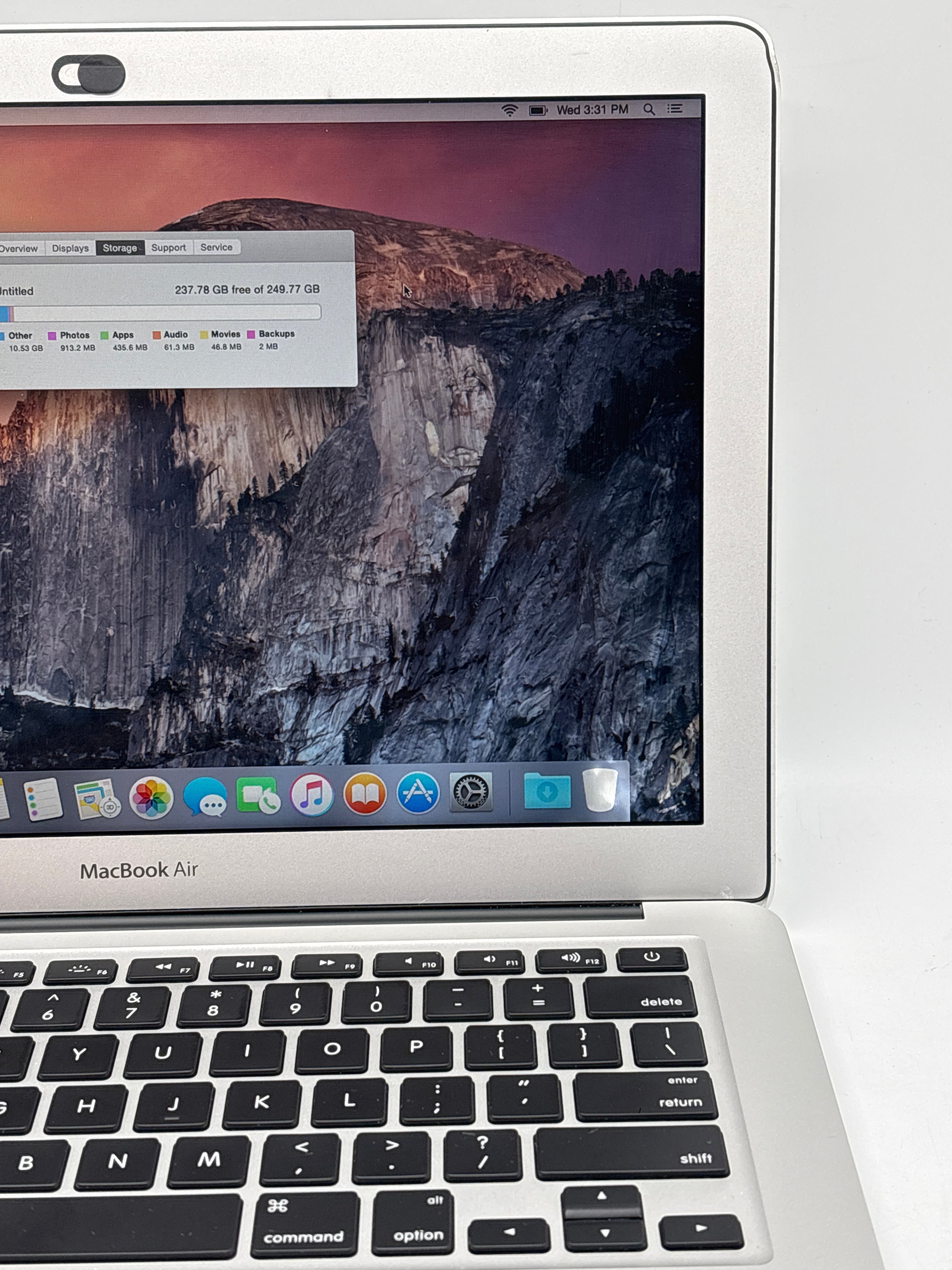 Apple MacBook Air 13" A1466 2015 i7 8GB ram 256GB SSD - For Parts (Read)