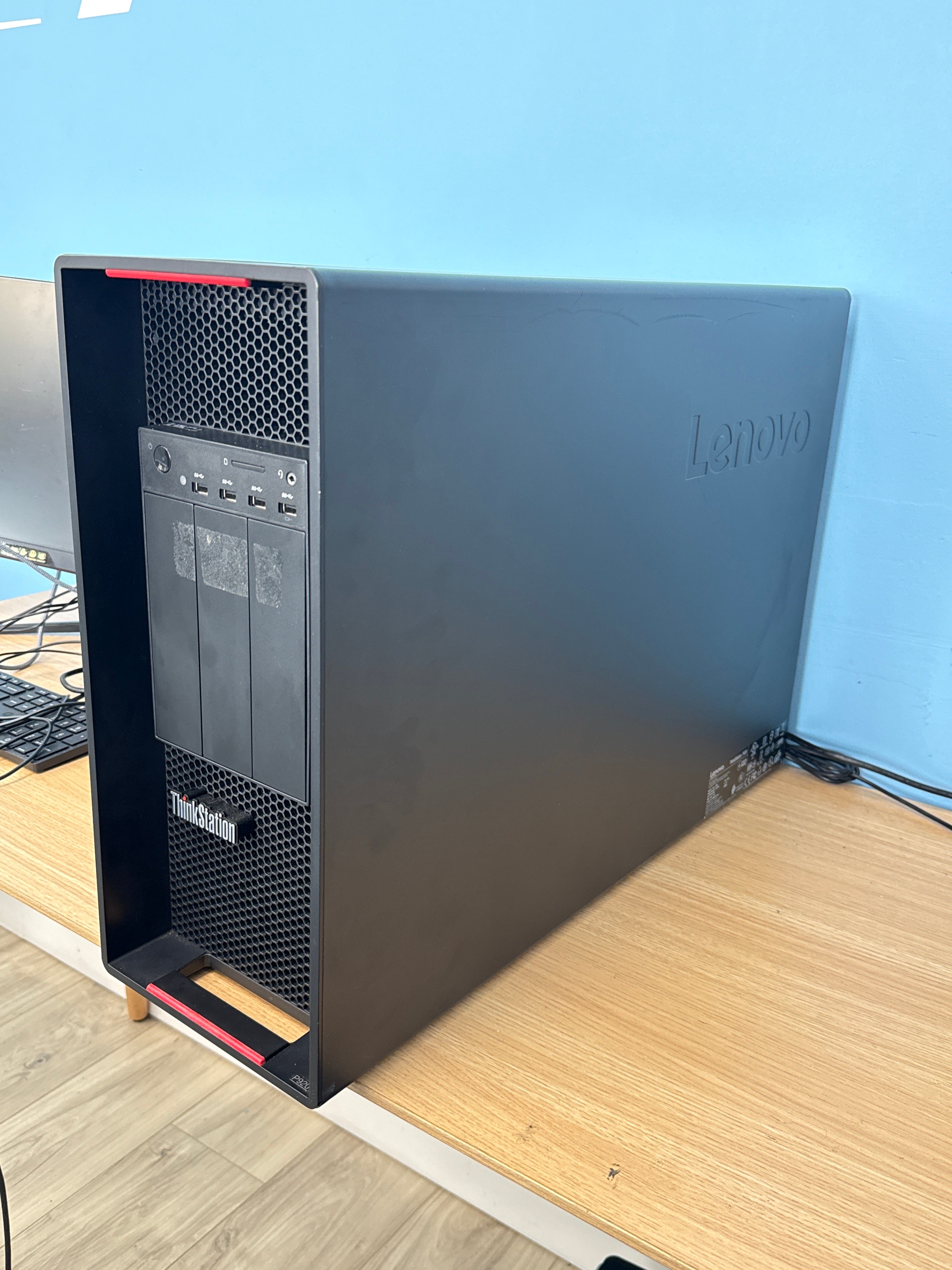 Lenovo ThinkStation P920 Xeon Gold 6142 192GB RAM 512GB HDD Nvidia P5000 Tower