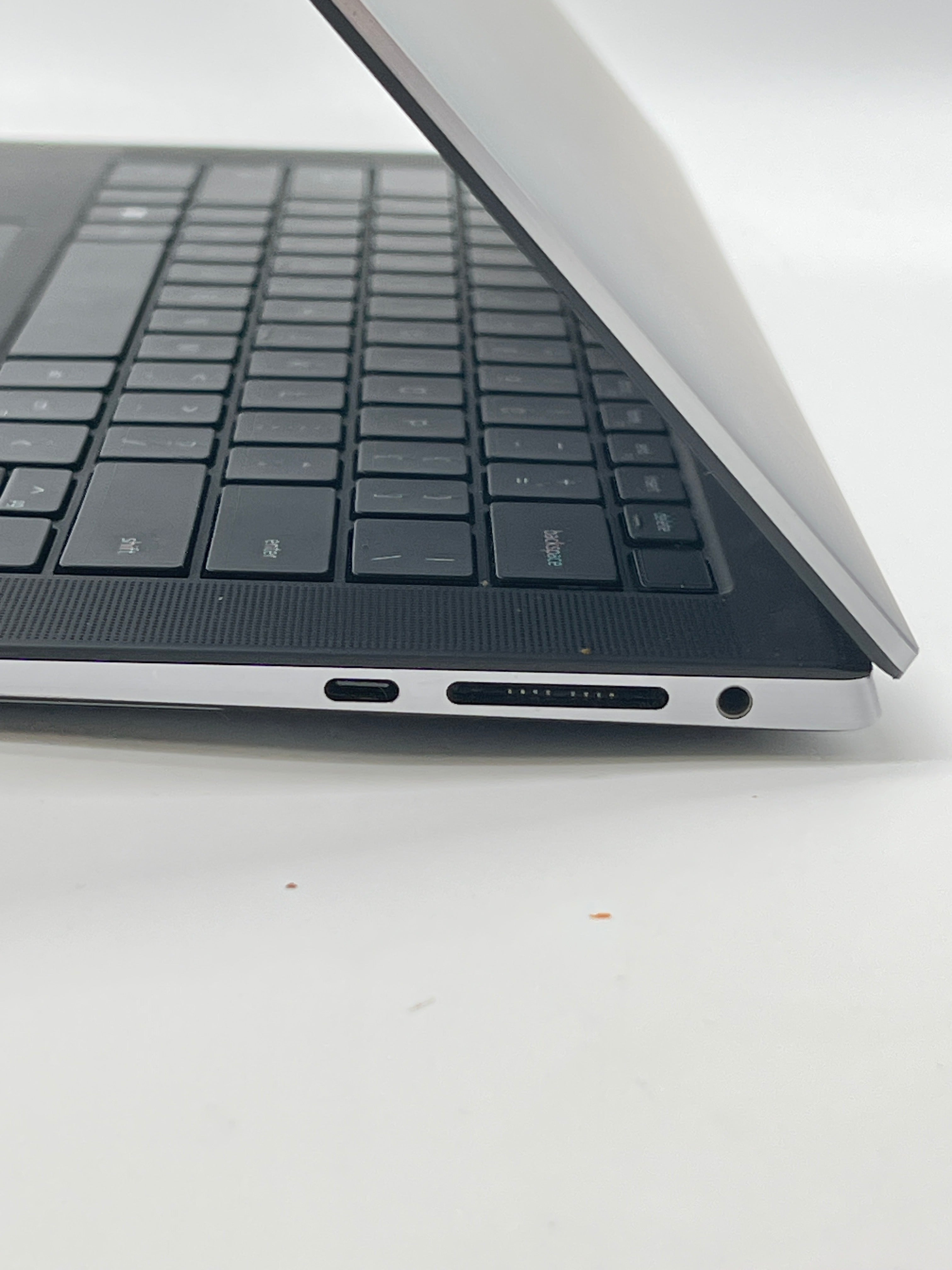 Dell Precision 5560 i7-11850H 32GB RAM 512GB SSD Nvidia T1200 - BIOS Locked/Remotely Managed